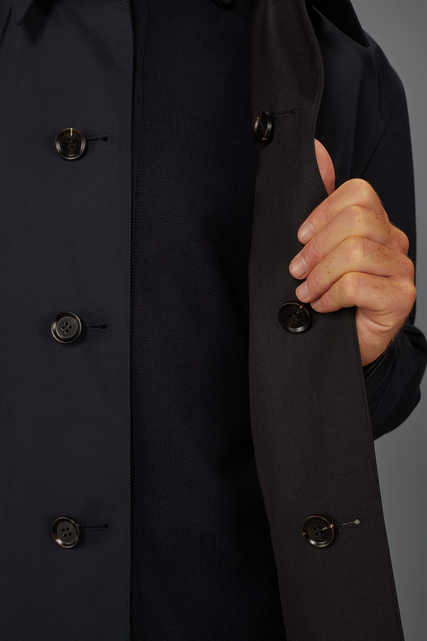Impermeabile uomo reversibile regular fit image number 3