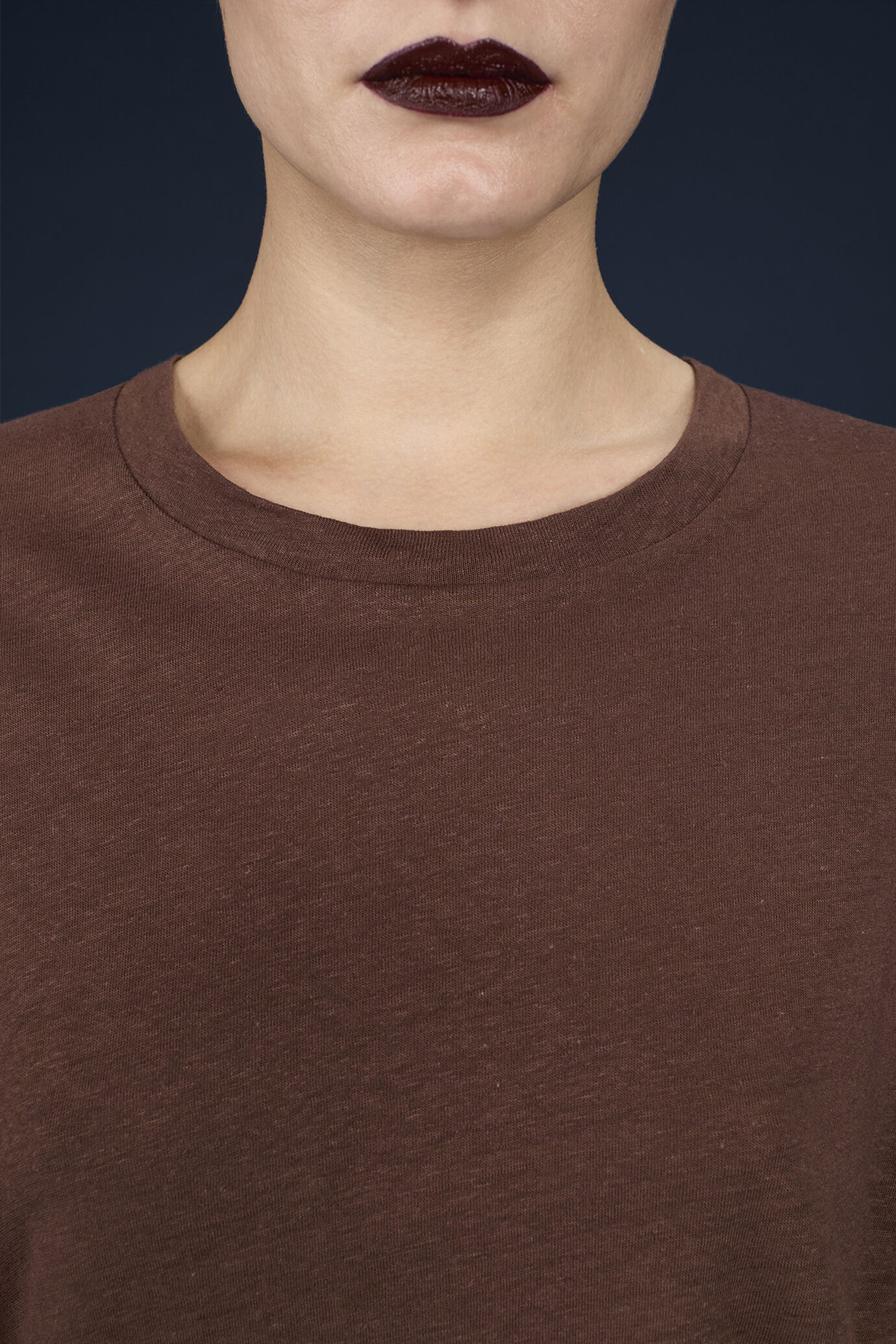 Women's half-sleeve crew-neck T-shirt image number 3