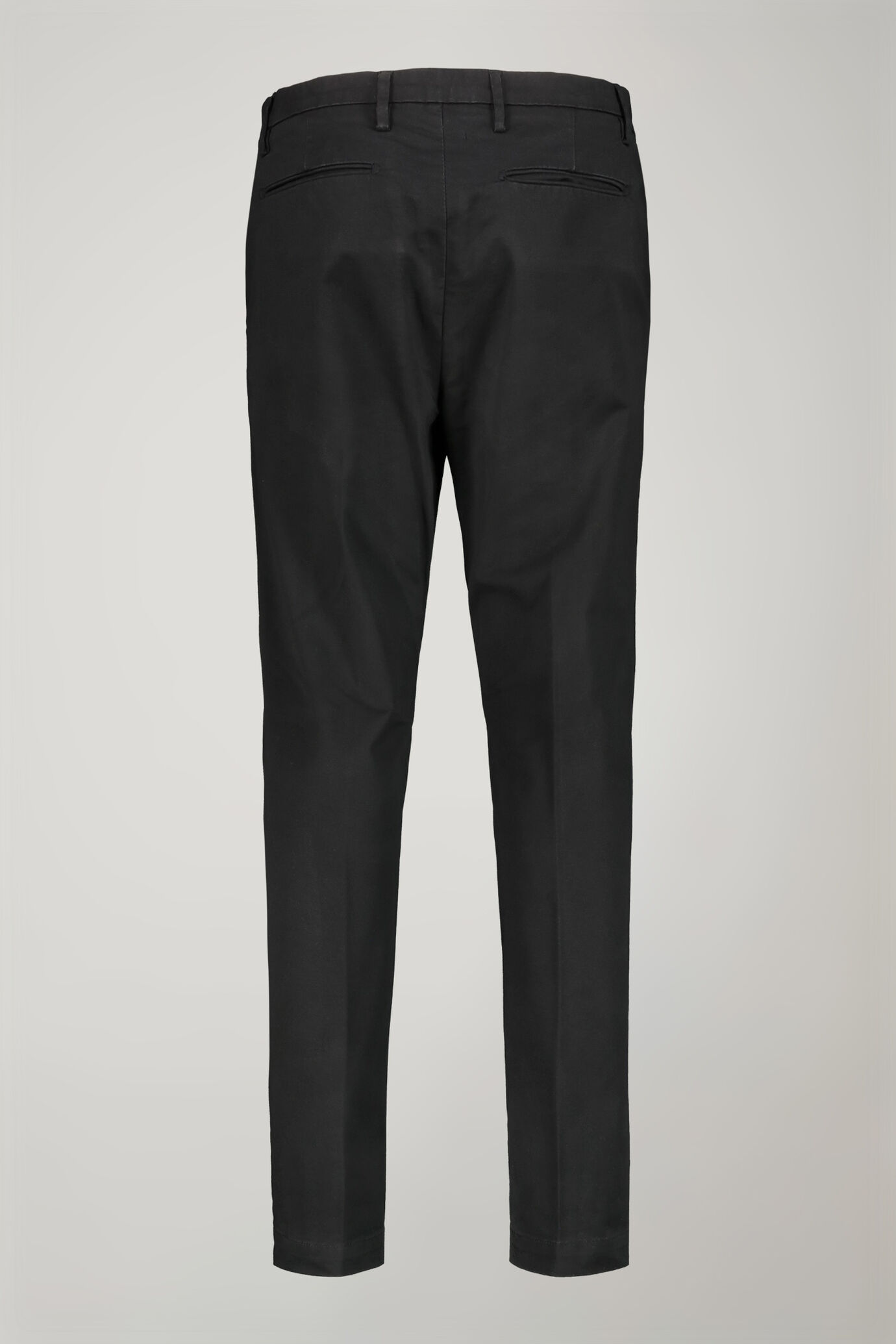 Pantalon chino classique pour homme en tissu sergé stretch coupe parfaite image number 5