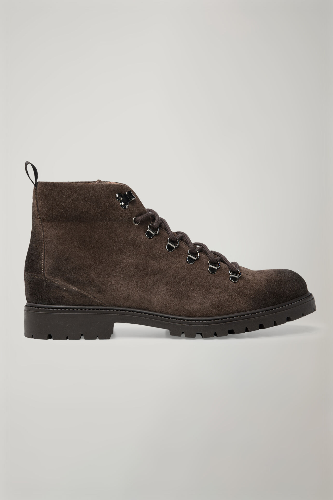 Men's 100% suede ankle boots with rubber lug sole image number 1