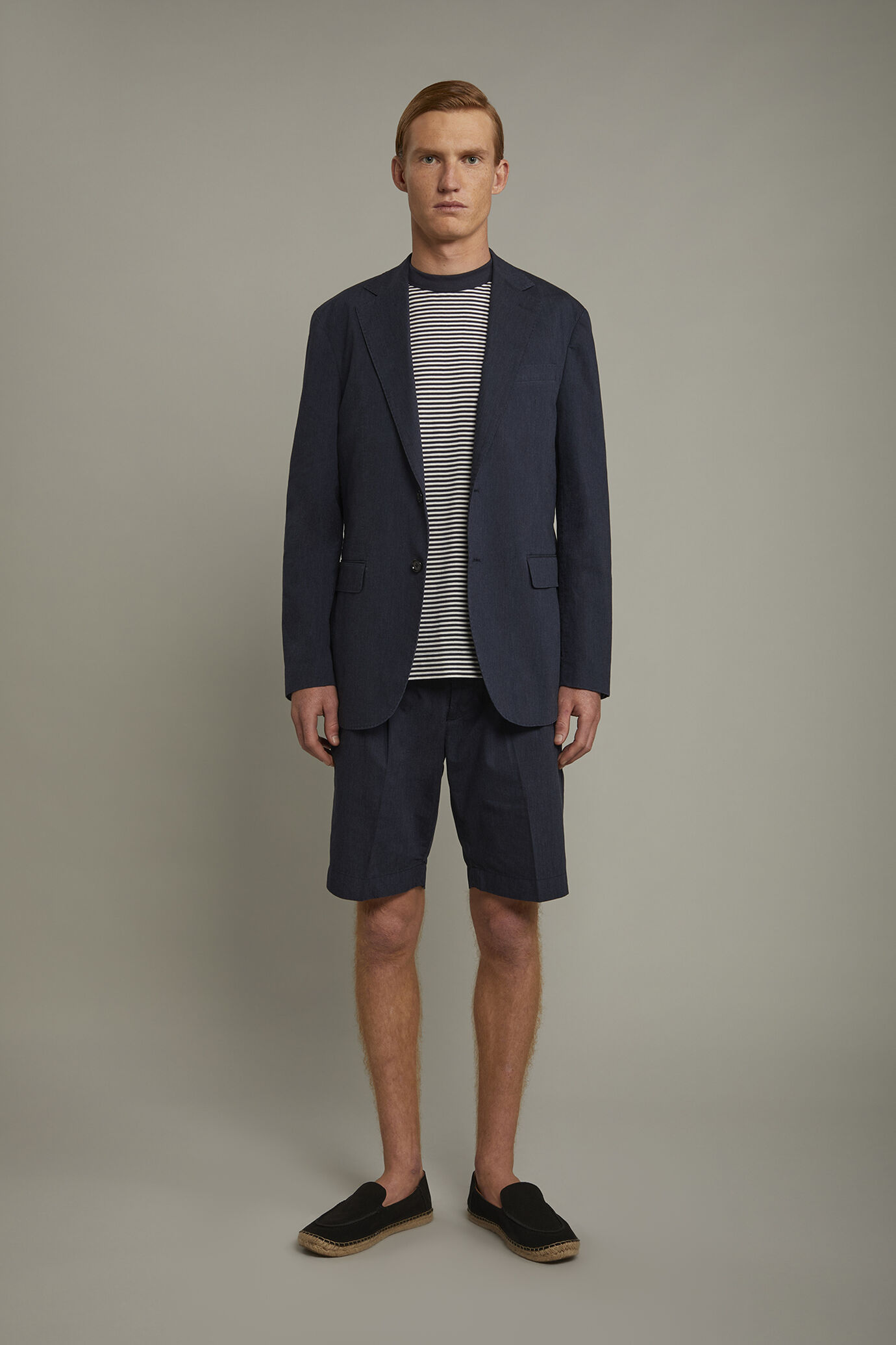 Men's Bermuda with double pinces and laces on waist cotton slub fabric image number 2