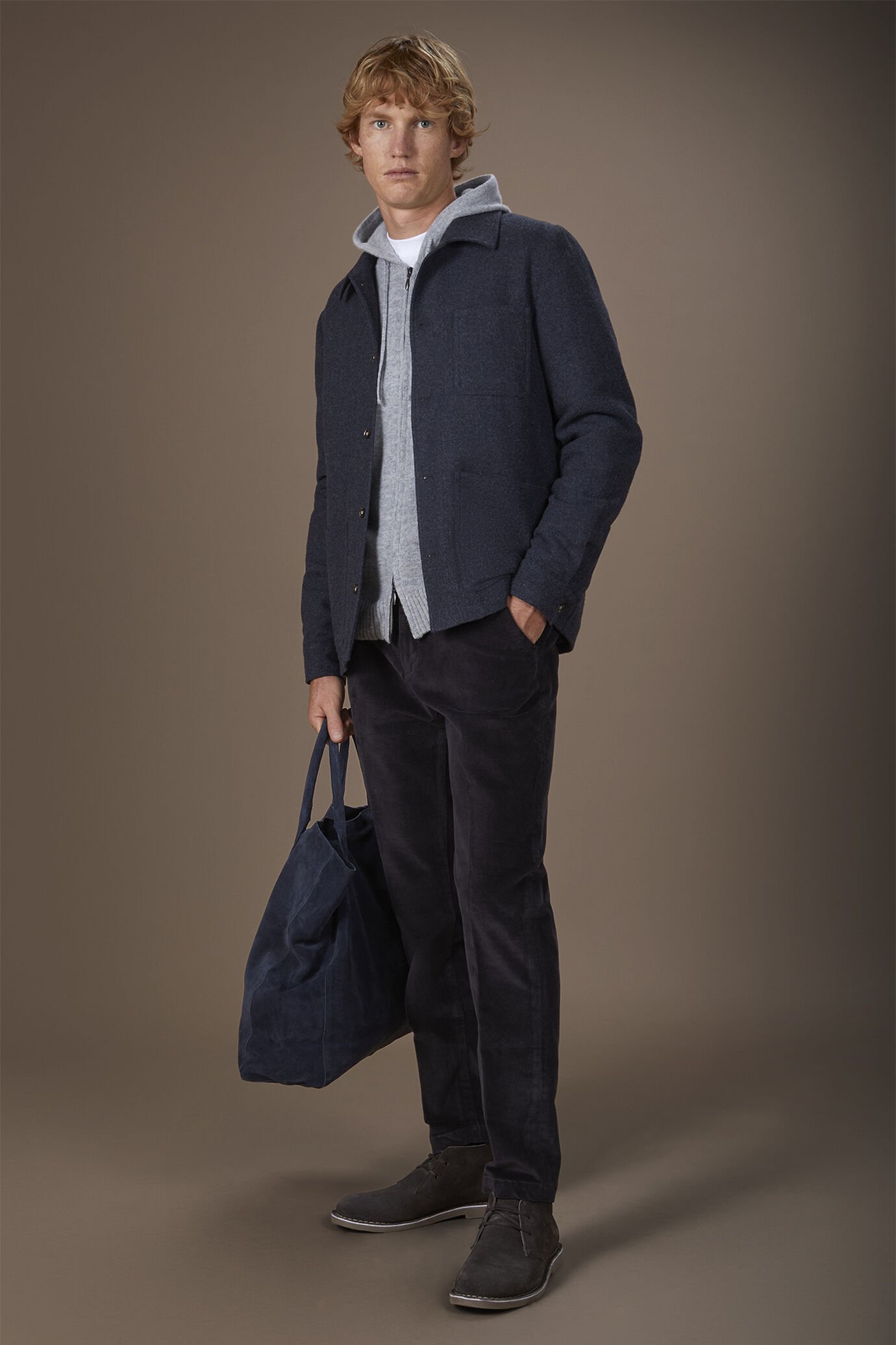 Men's overshirts in wool blend fabric with herringbone pattern regular fit Men's overshirts in wool blend fabric with herringbone pattern regular fit