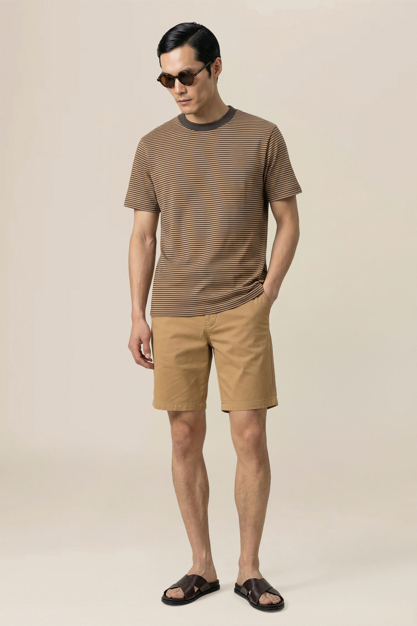 Bermuda uomo classico in cotone twill regular fit image number 0