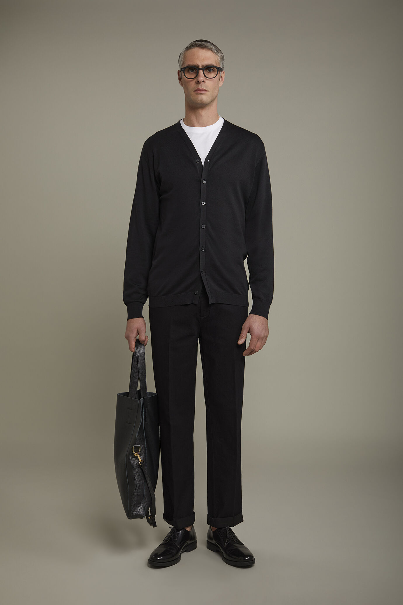 Cardigan uomo scollo a v 100% cotone regular fit image number 0