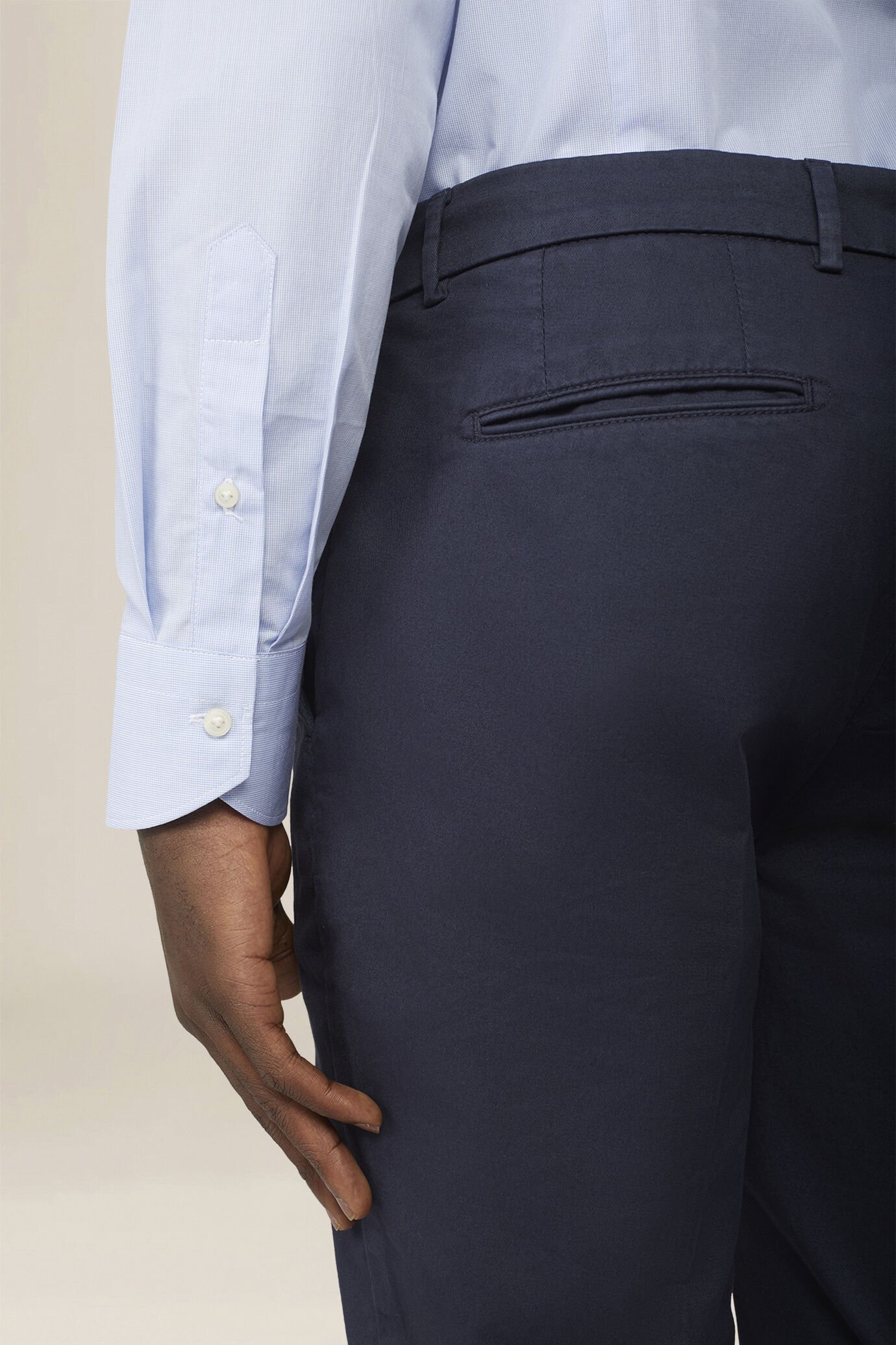 Pantalone uomo chino classico regular fit image number 3