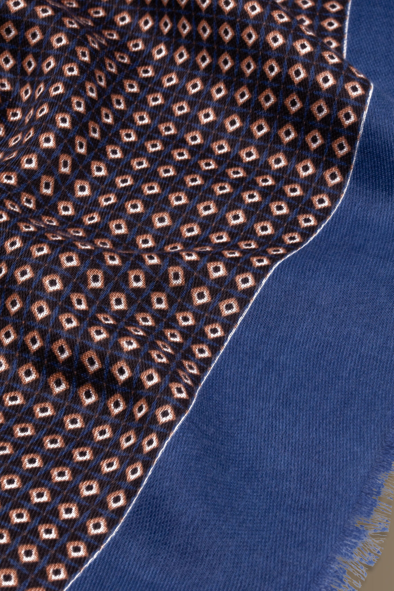 Shawl fancy image number 1