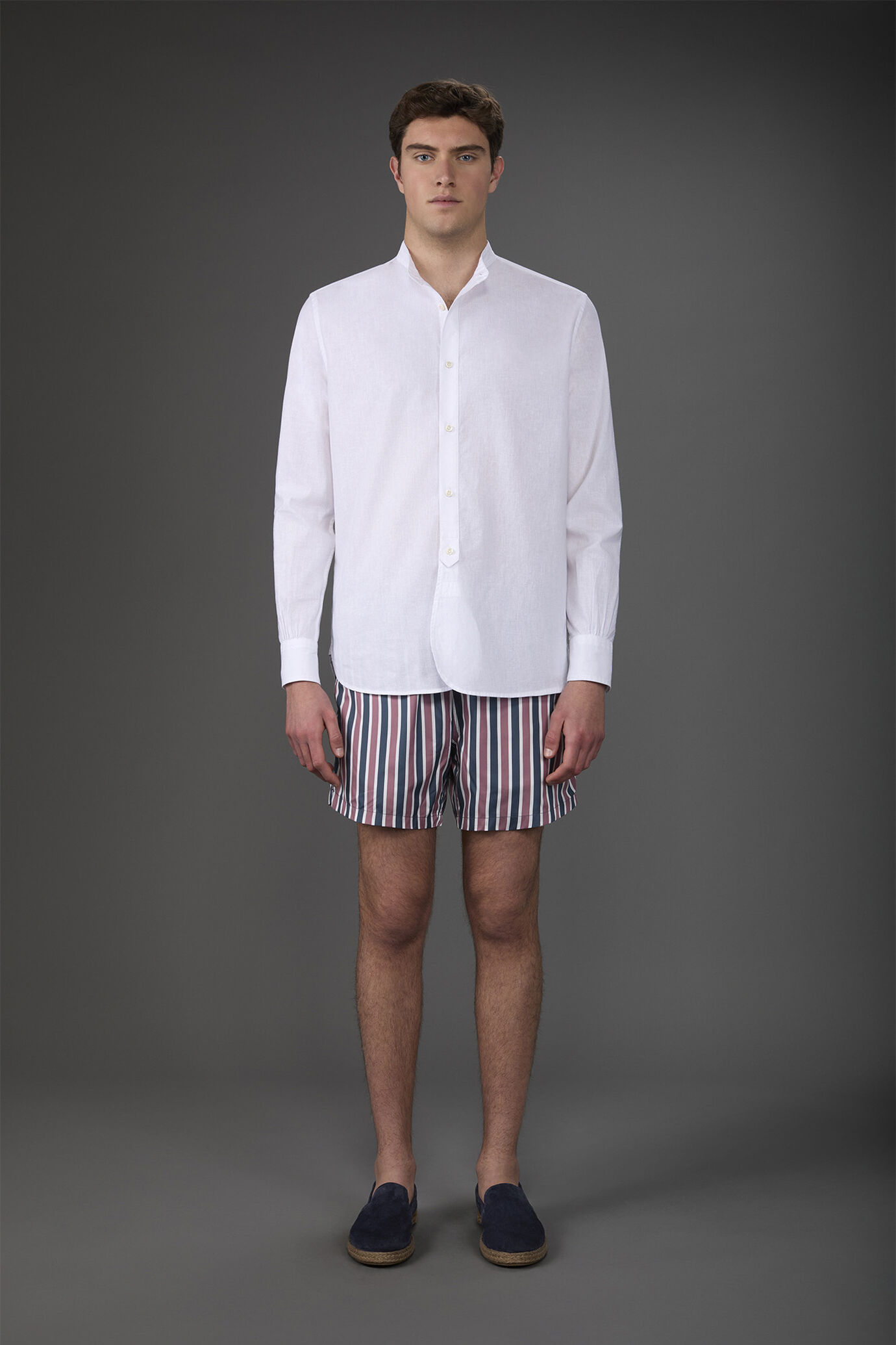 Herren-Badehose mit vertikal gestreiftem Muster image number 1