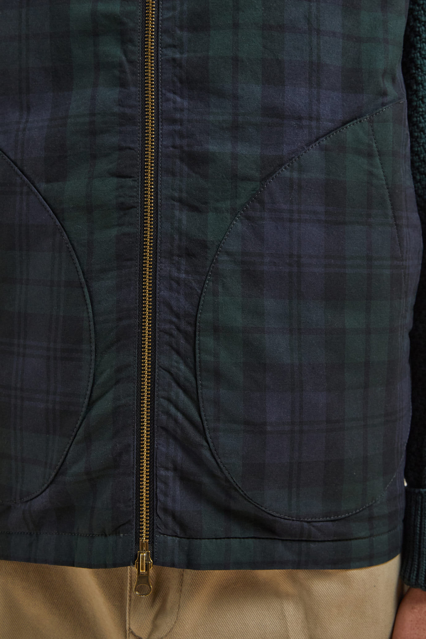 Gilet uomo leggermente imbottito 100% cotone cerato con disegno blackwatch regular fit image number 4