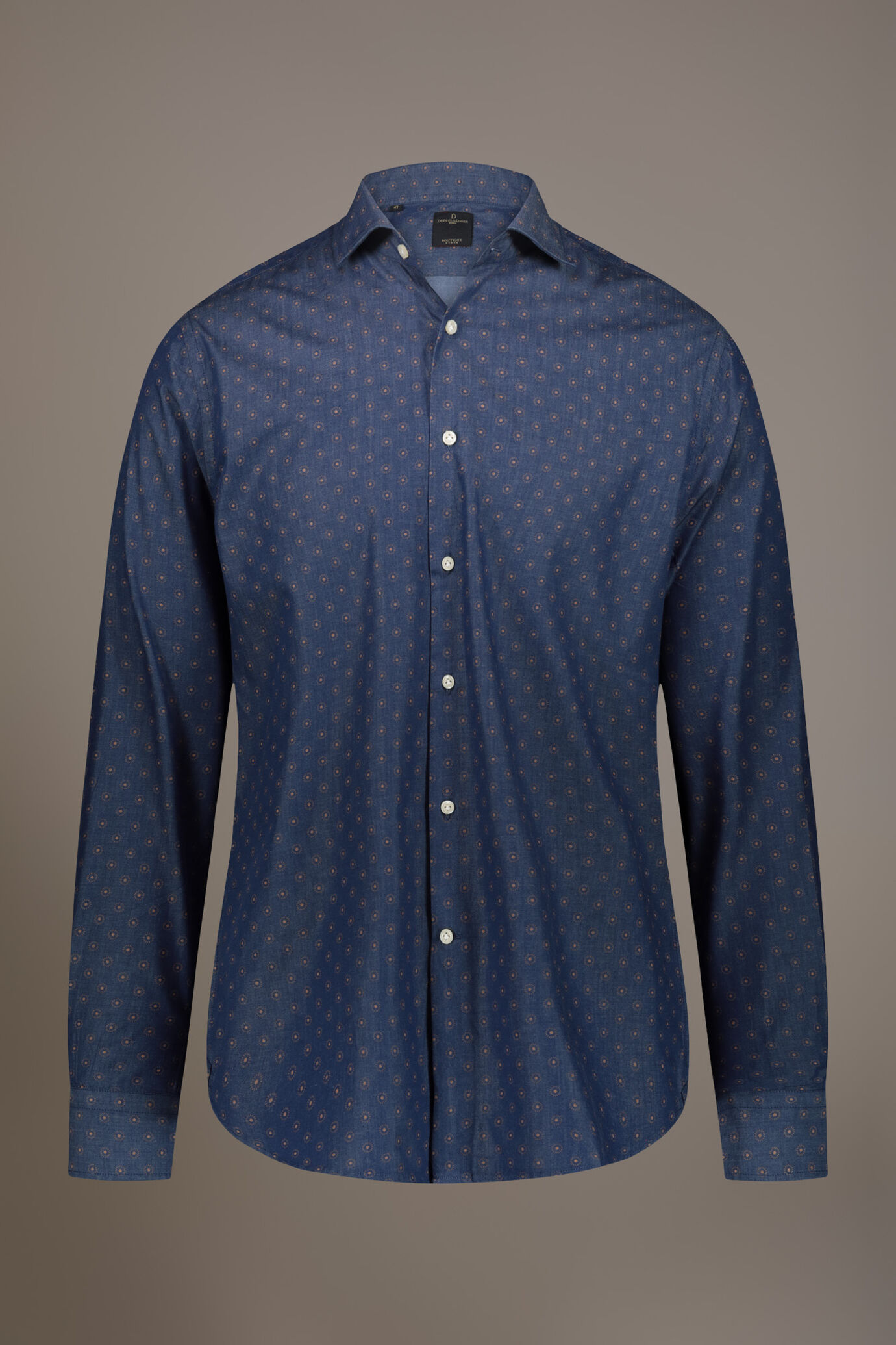 Chemise classique lav&eacute; col fran&ccedil;ais fit confrotable tissu denim image number 3