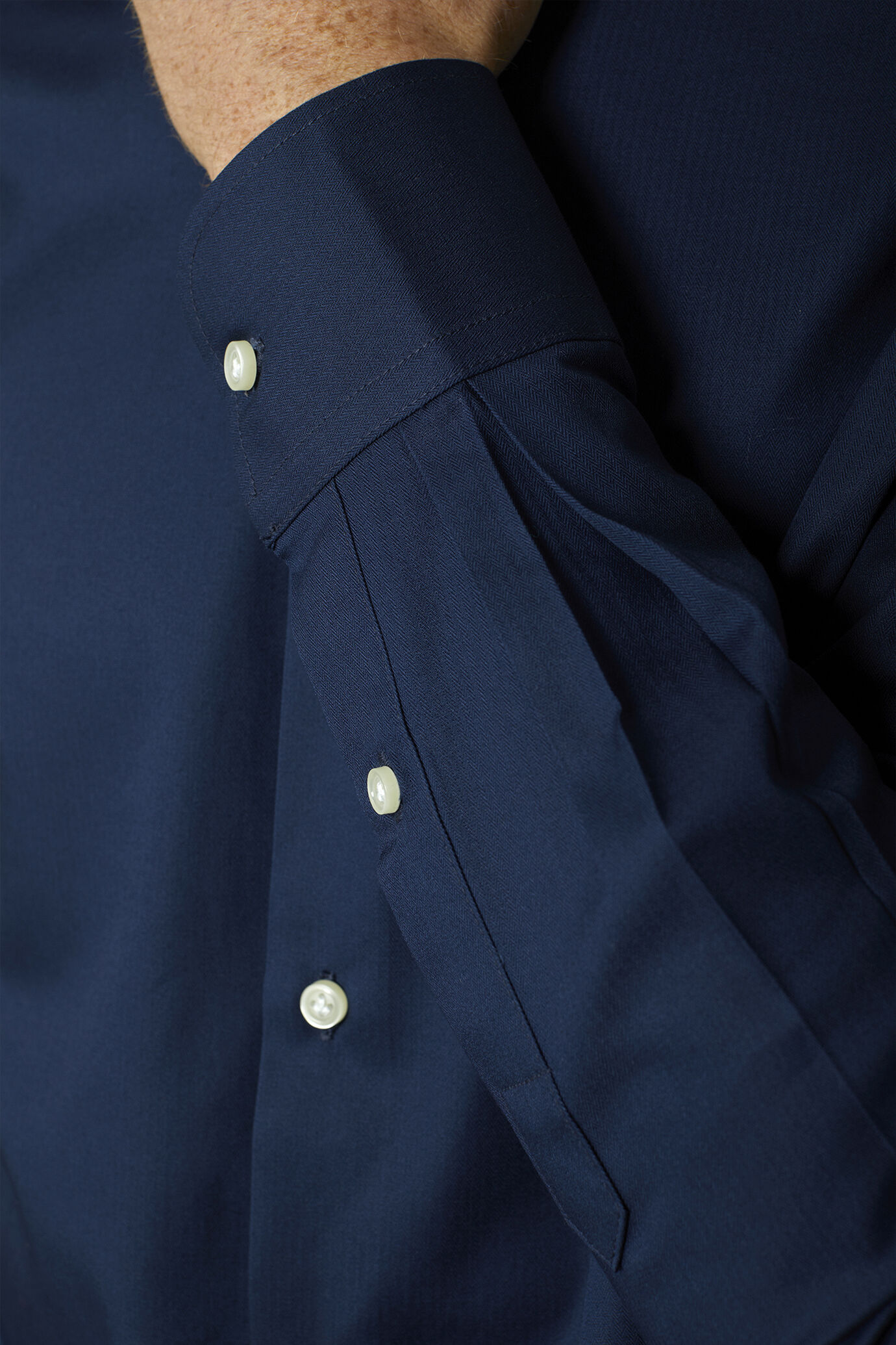 Chemise classique à col français, coupe régulière, tissu à chevrons image number 3