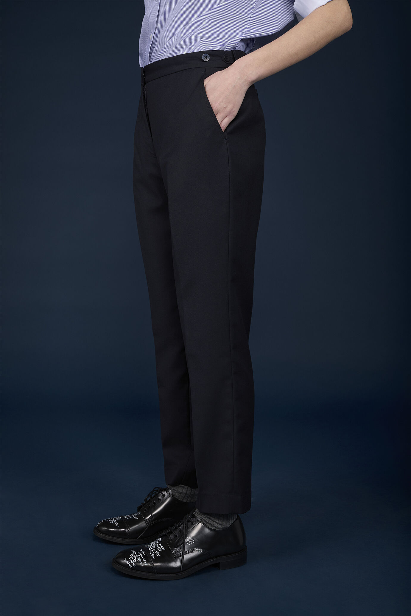 Pantalone chino classico donna regular fit image number 2