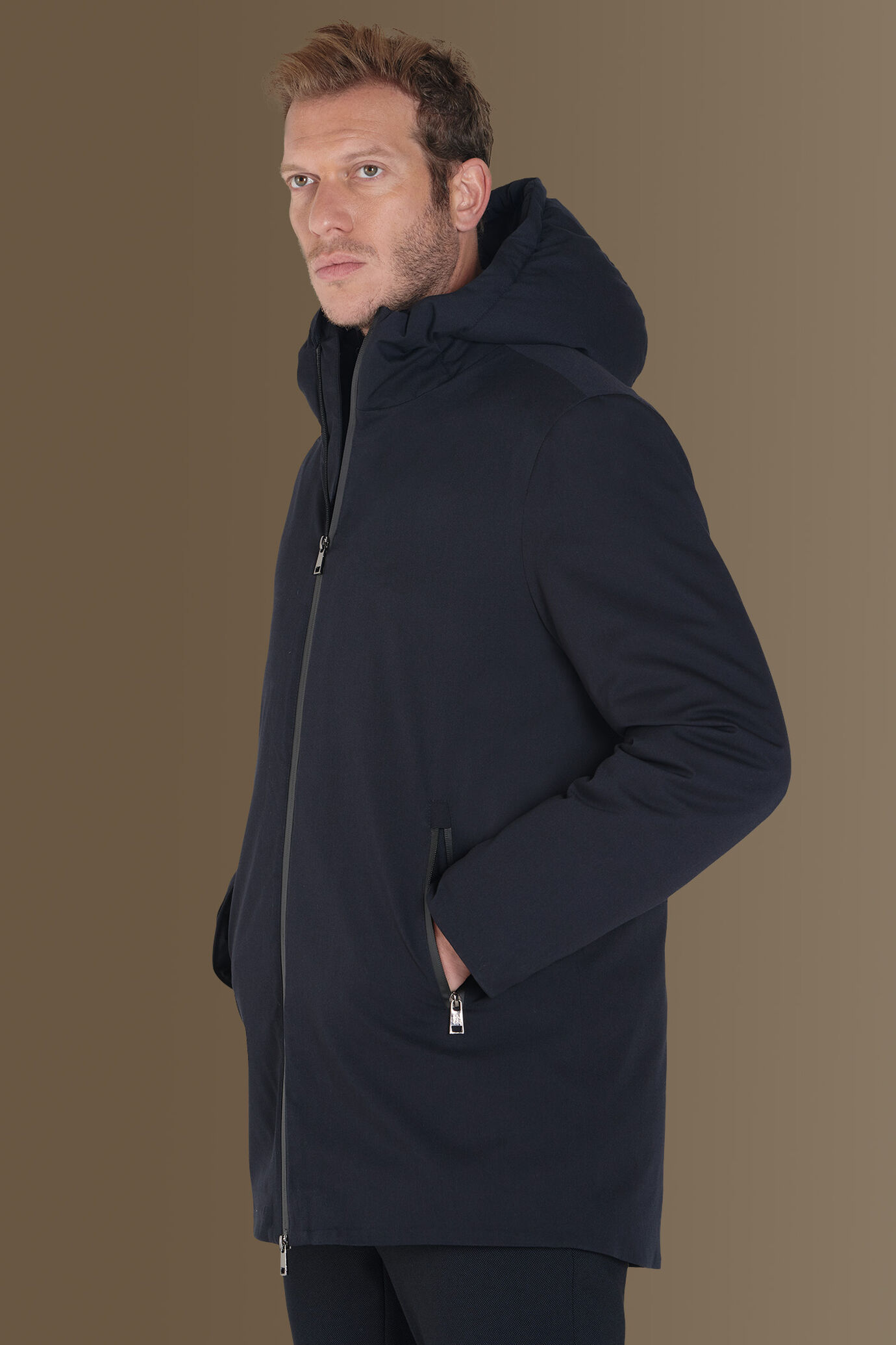 Parka uomo tecnico imbottito con zip tinta unita image number 1