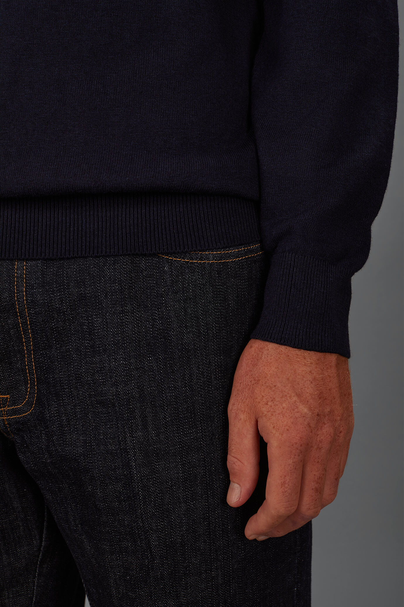 Men's regular fit high neck jumper in wool and cotton image number 3