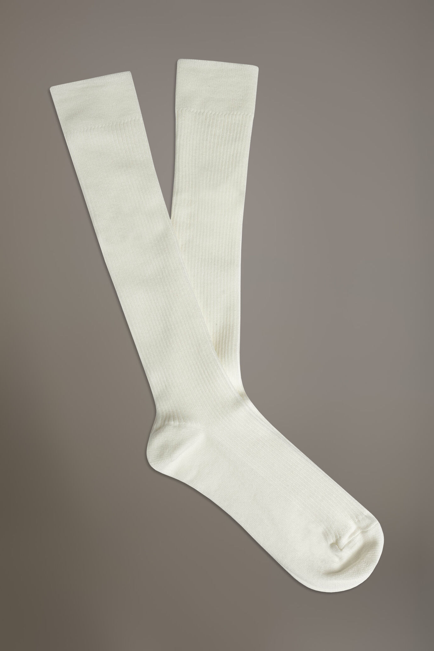 Long socks in ribbed knit made in Italy image number 0