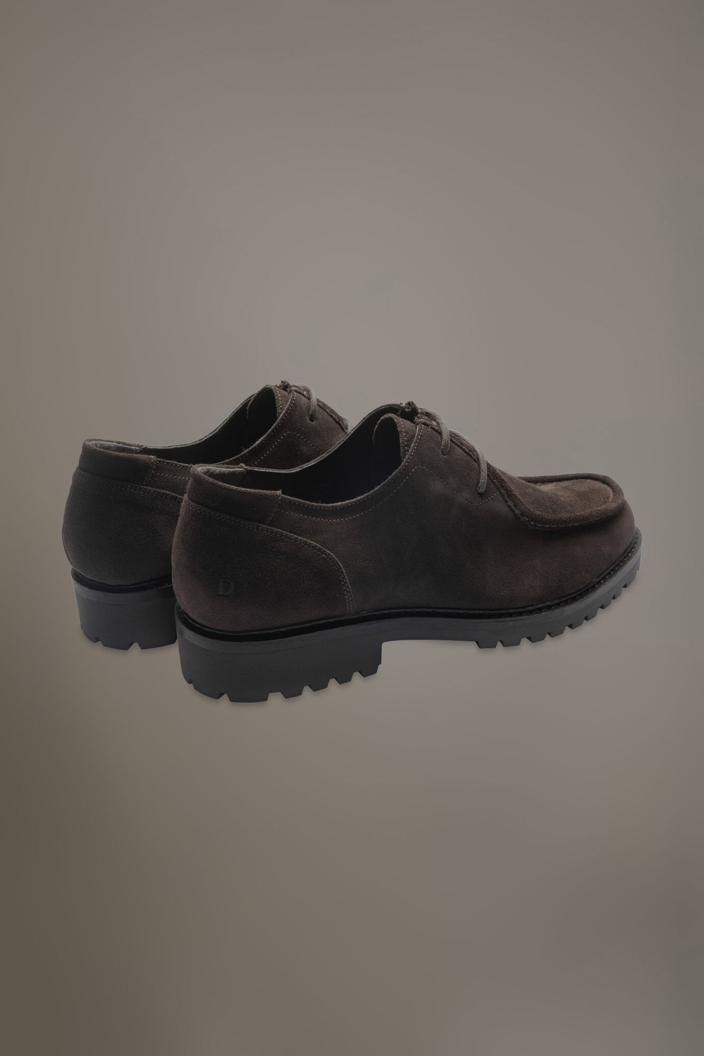 Scarpa ranger 100% pelle scamosciata con suola a carrarmato in gomma image number 3