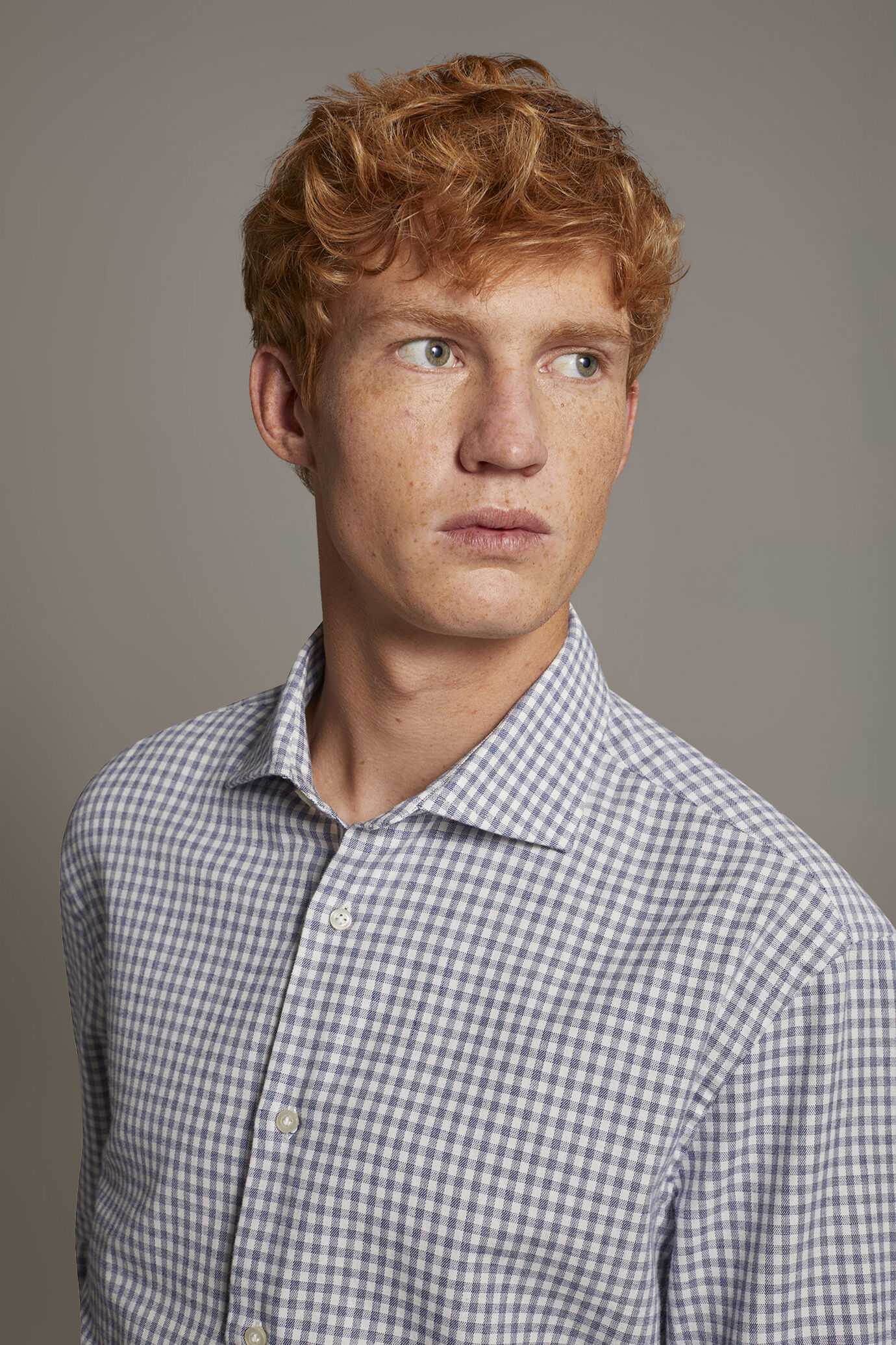 Camicia casual collo francese comfort fit tessuto in flanella vichy image number 2