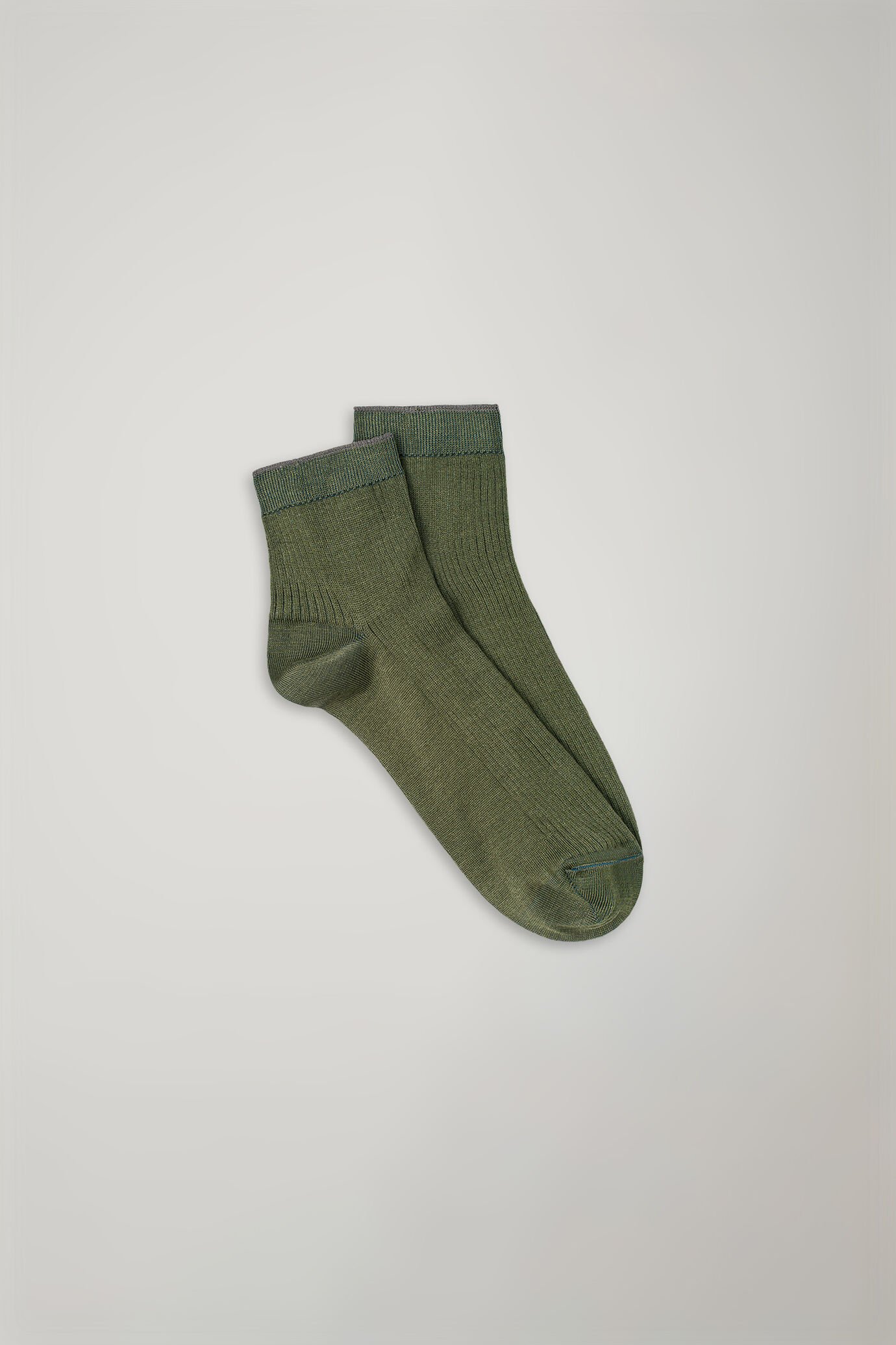 Einfarbige, gerippte Damensocken, hergestellt in Italien