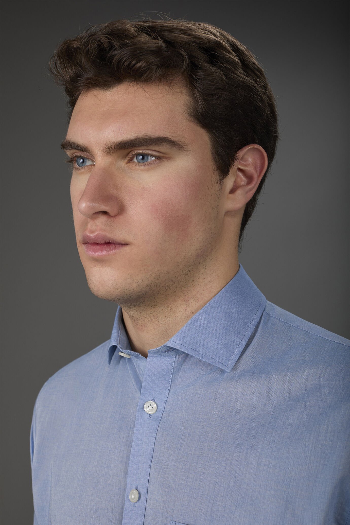 Men's concealed button down casual shirt in washed muslin fabric image number 1