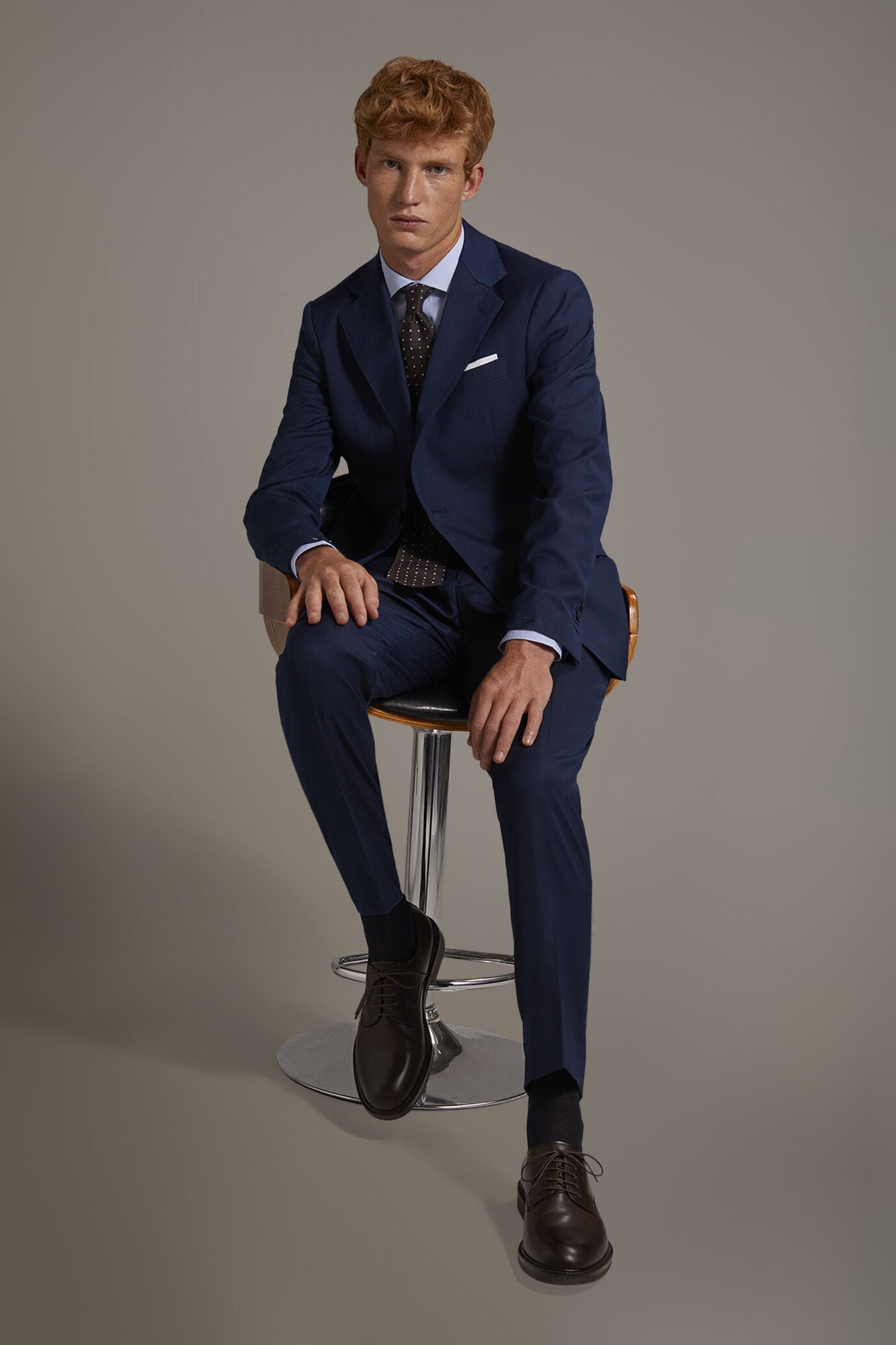 Regular fit single-breasted suit in microcheck fabric
