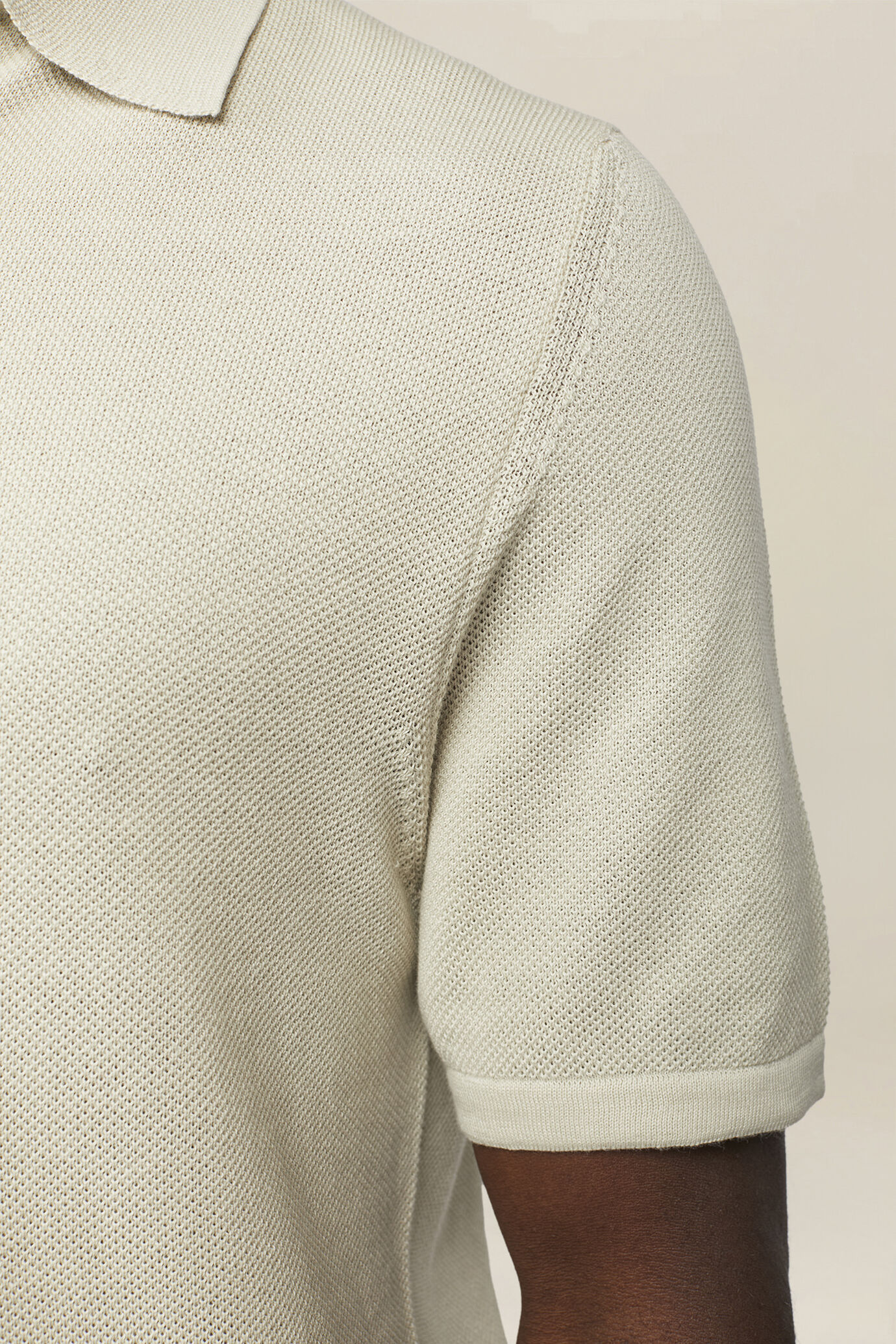 Men's polo shirt in 100% cotton honeycomb knit with Derby collar image number 3