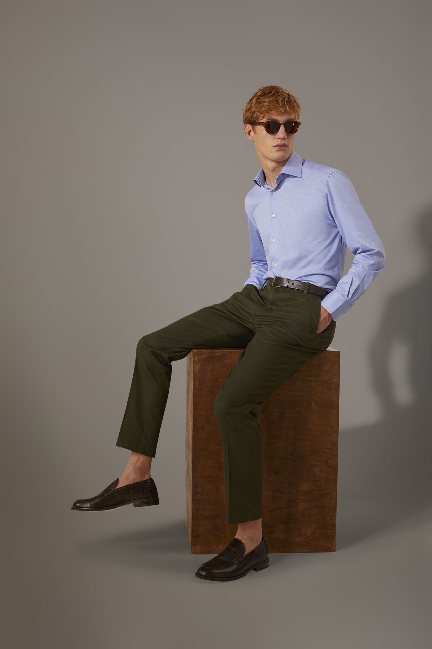 Pantalone chino regular fit costruzione armaturata image number 0