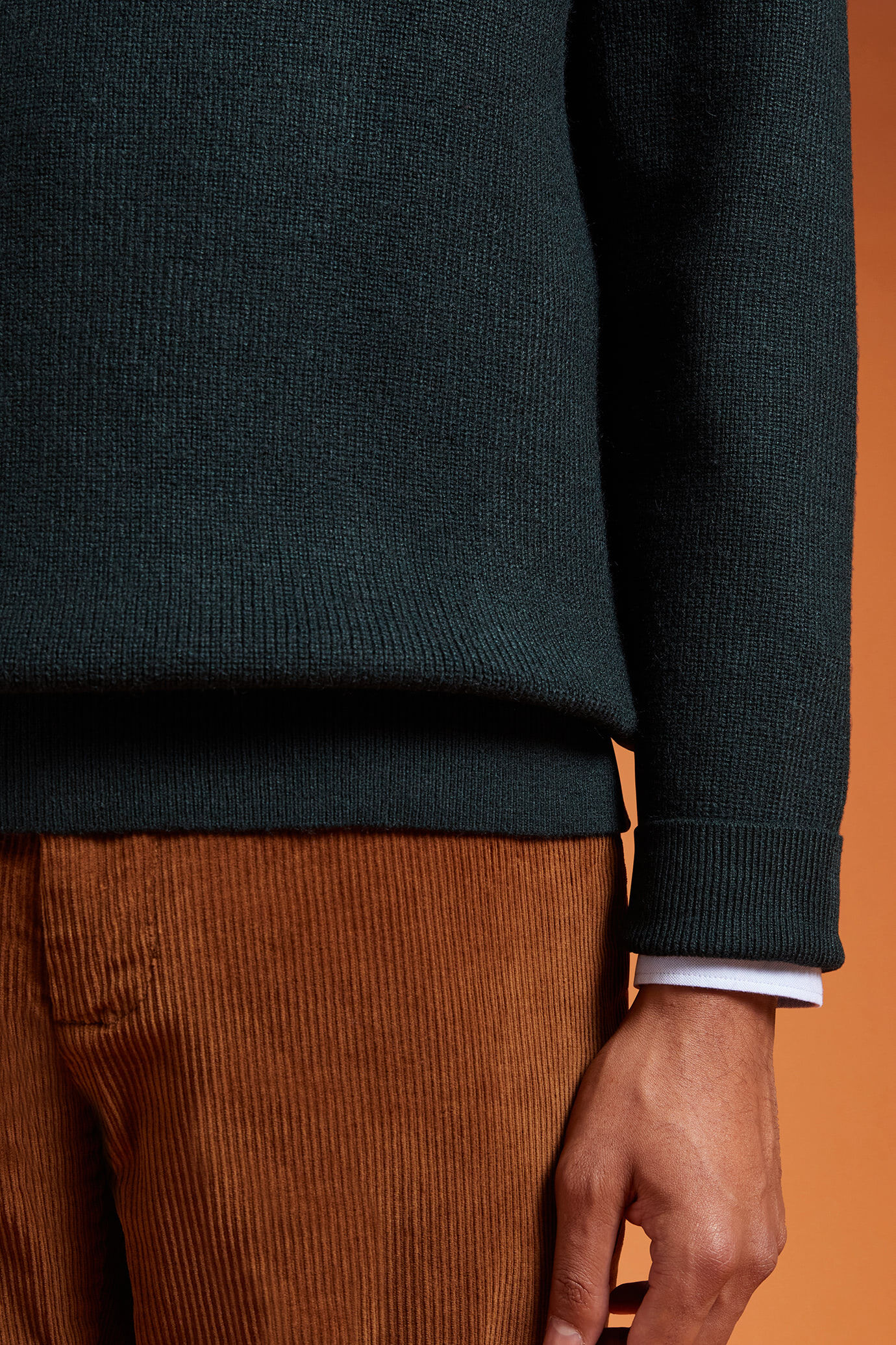 Pull homme, col rond, en côtes anglaises, coupe classique image number 3