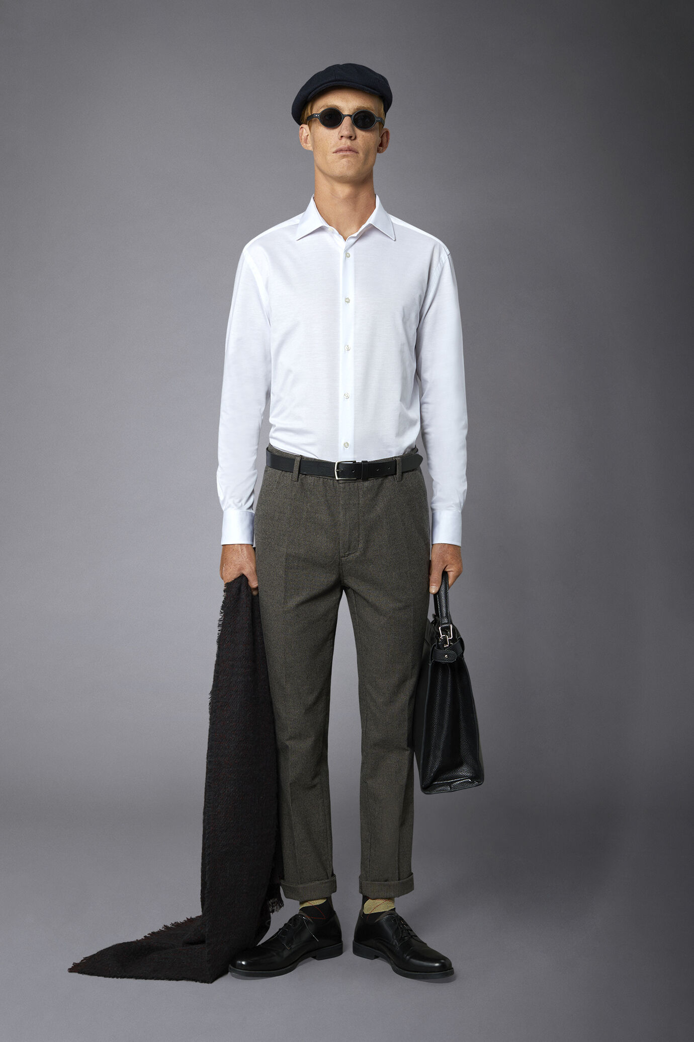 Men's regular fit chino pants image number 0