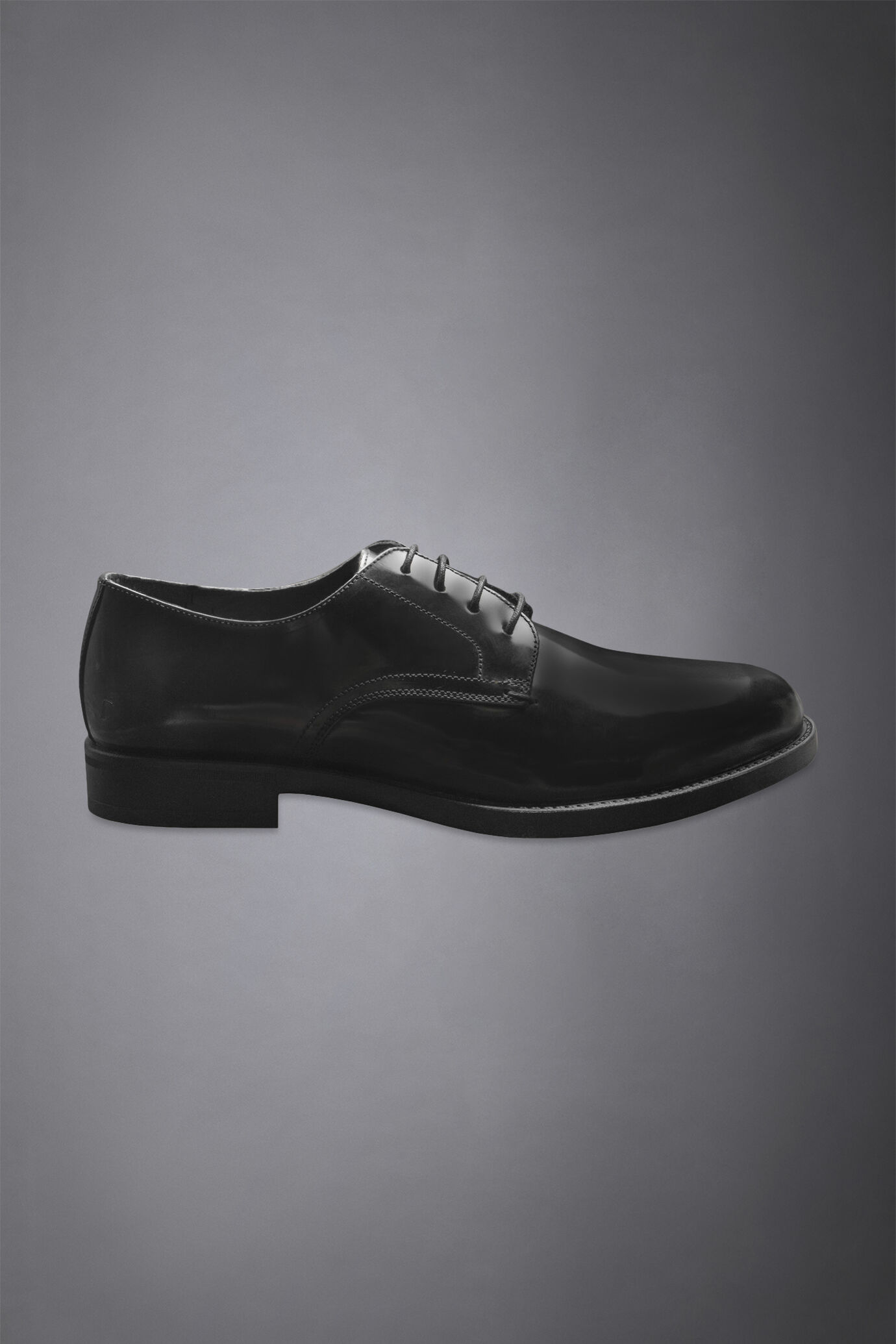 100% brushed leather derby shoe with rubber sole image number 1