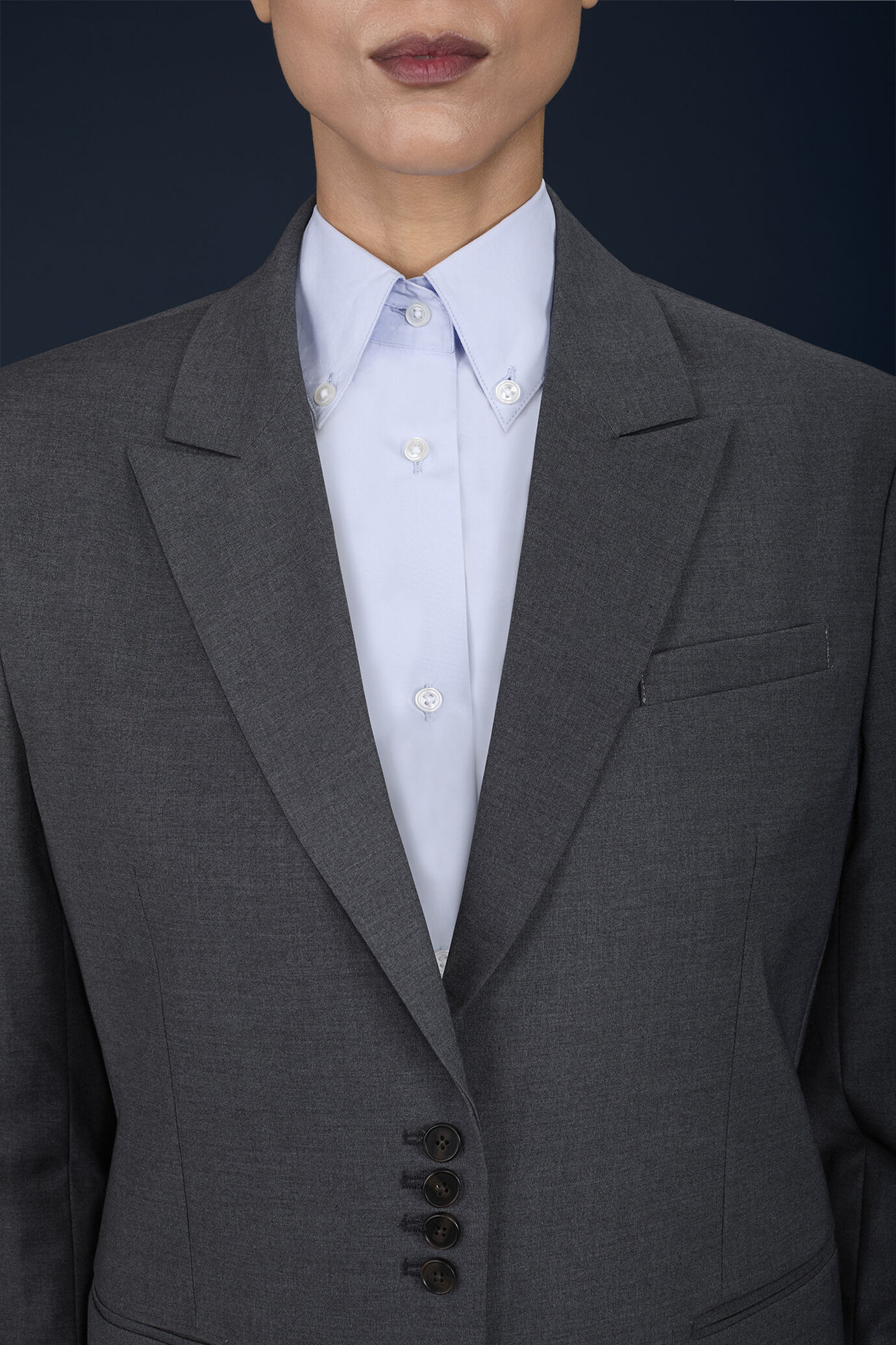 Women's formal single-breasted jacket with peak lapel image number 2