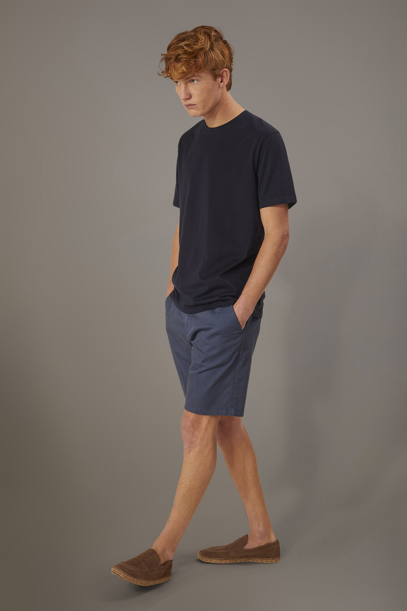 Bermudashorts aus klassischem Fischgrätgewebe image number 1