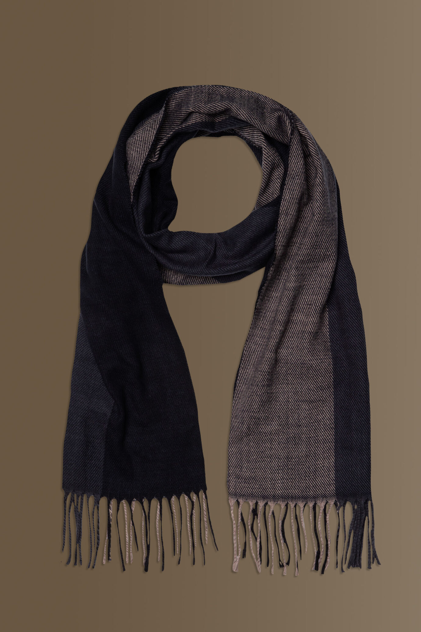 Pashmina tessuto a righe image number 0