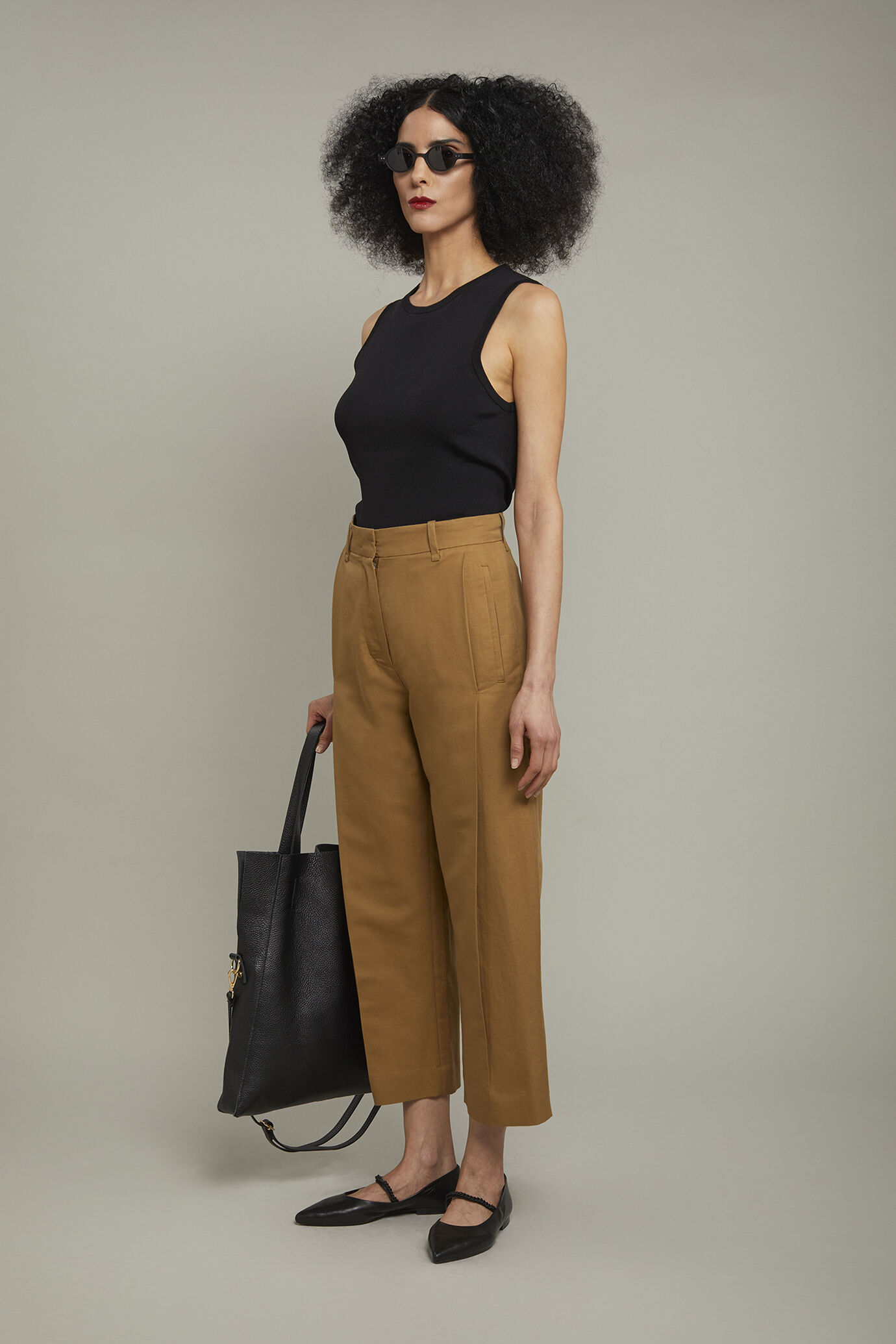 Pantalone donna a gamba larga misto lino e cotone regular fit image number 1