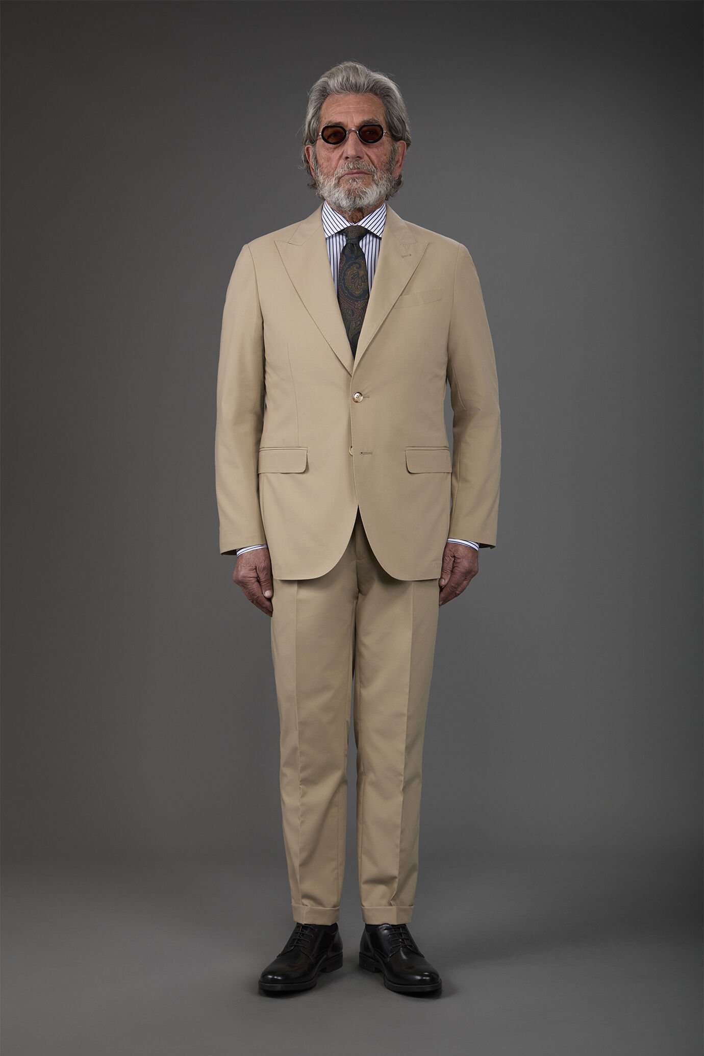 Einreihiger Herrenanzug mit Bügelfaltenhose image number 0