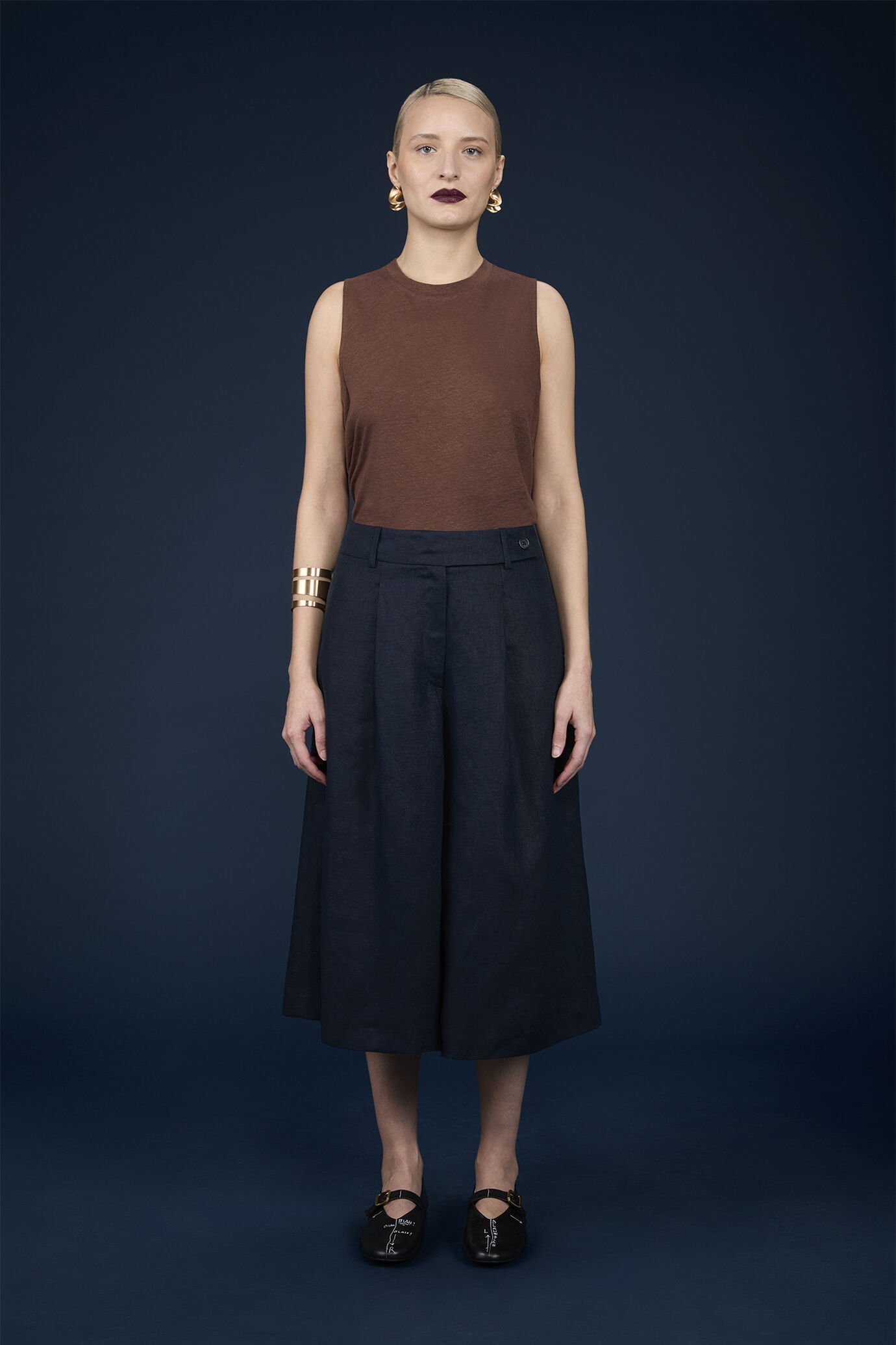 Bermuda skirt with a wide cut 100% linen image number 1