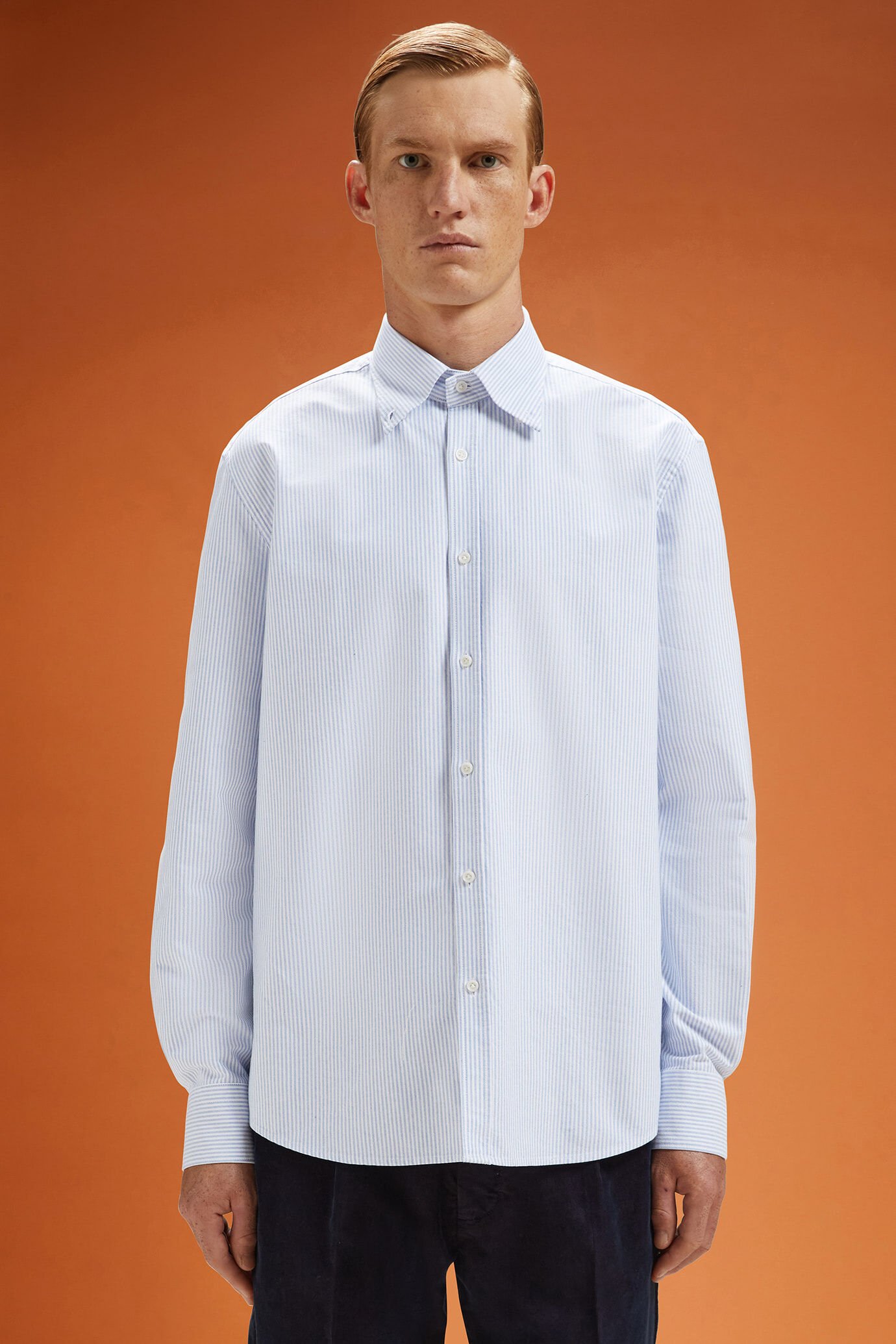 Camicia casual uomo collo button down 100% cotone tessuto oxford rigato ultra leggero tinta unita comfort fit