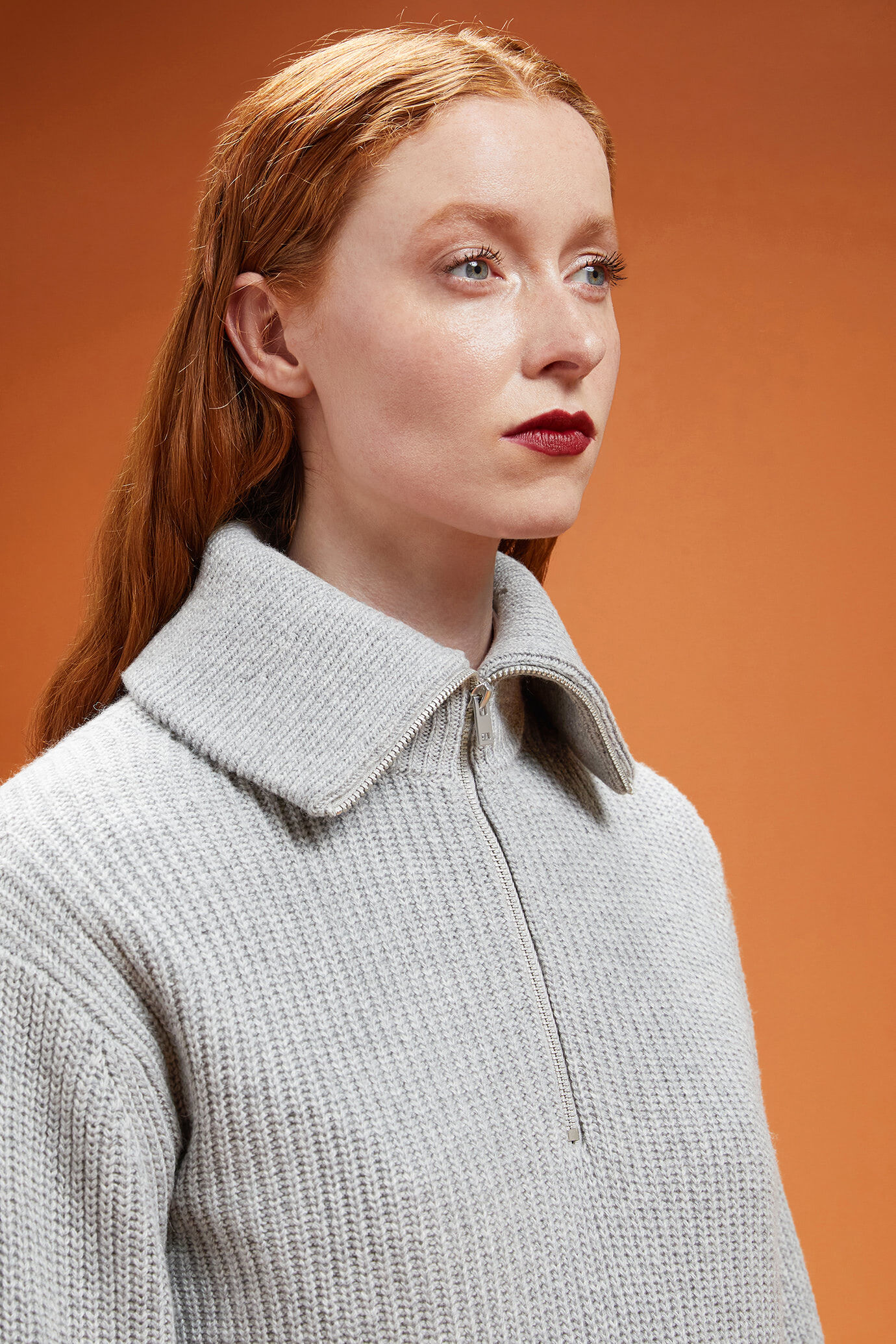 Women's knitted half-zip polo shirt in a regular fit image number 3