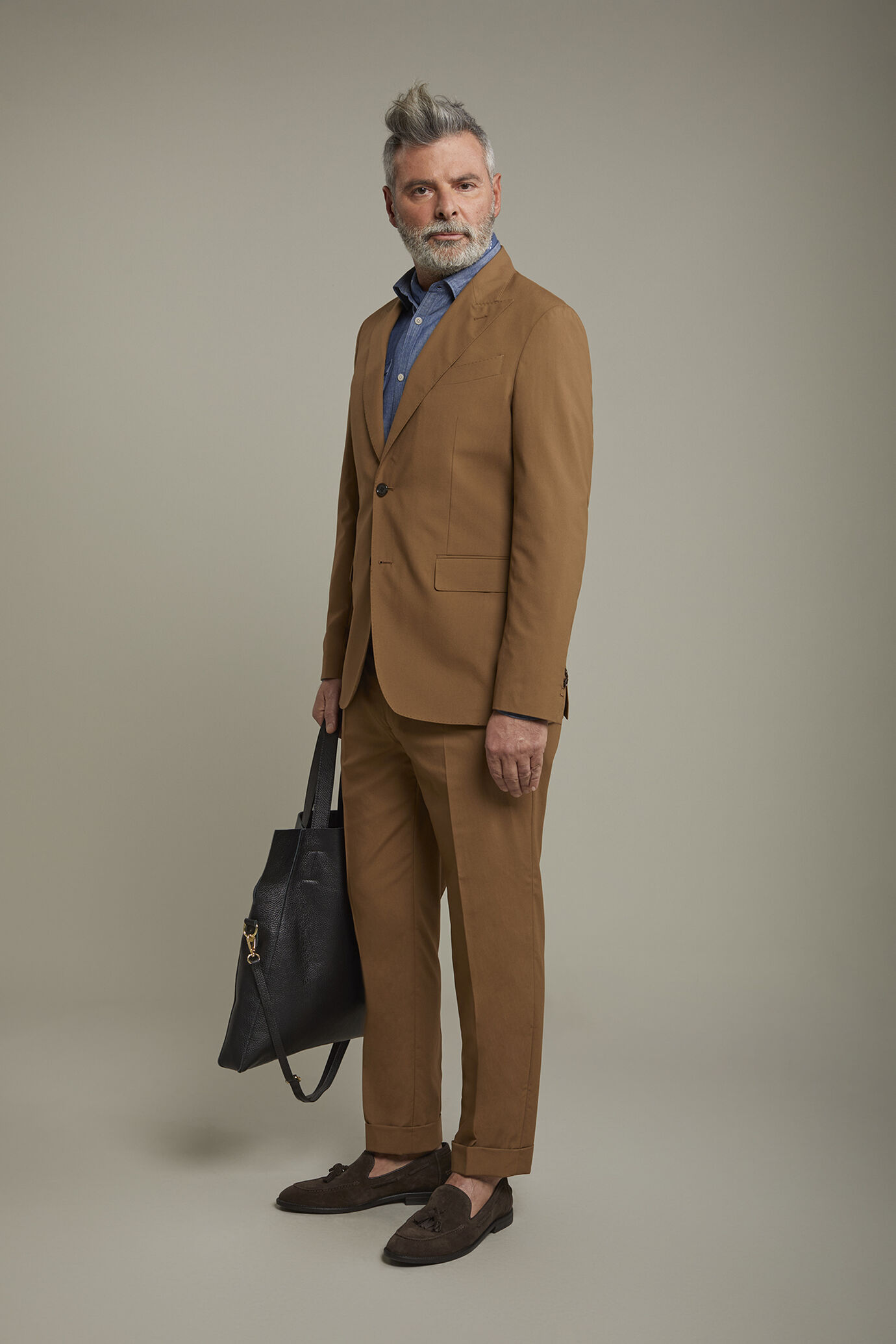 Costume homme &agrave; simple boutonnage avec revers en pointe tissu uni coupe r&eacute;guli&egrave;re image number 1