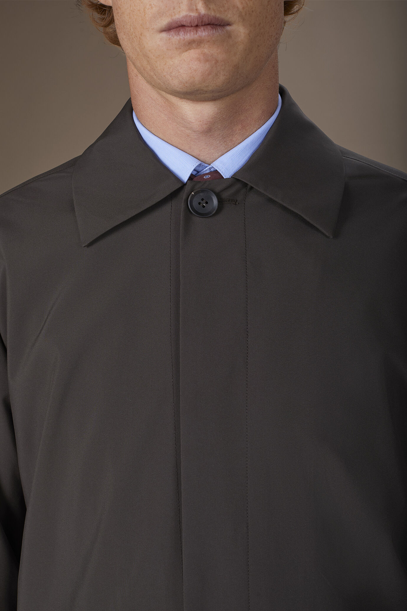 Men's waterproof jacket in waterproof technical fabric regular fit image number 2