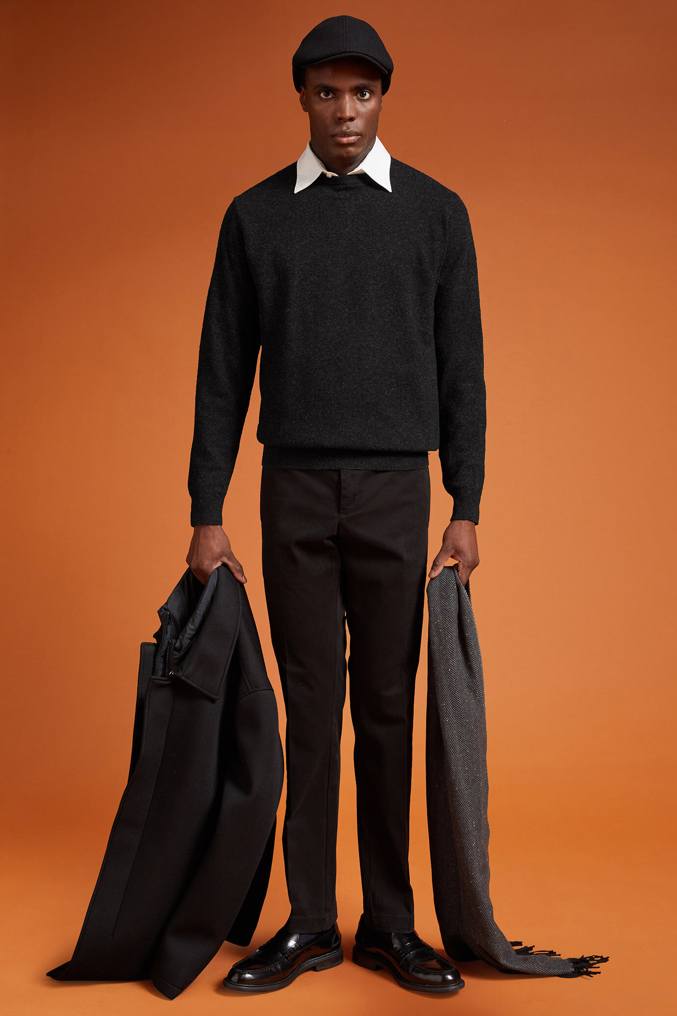 Pull homme à col rond, 100% laine mérinos extrafine, coupe classique image number 1