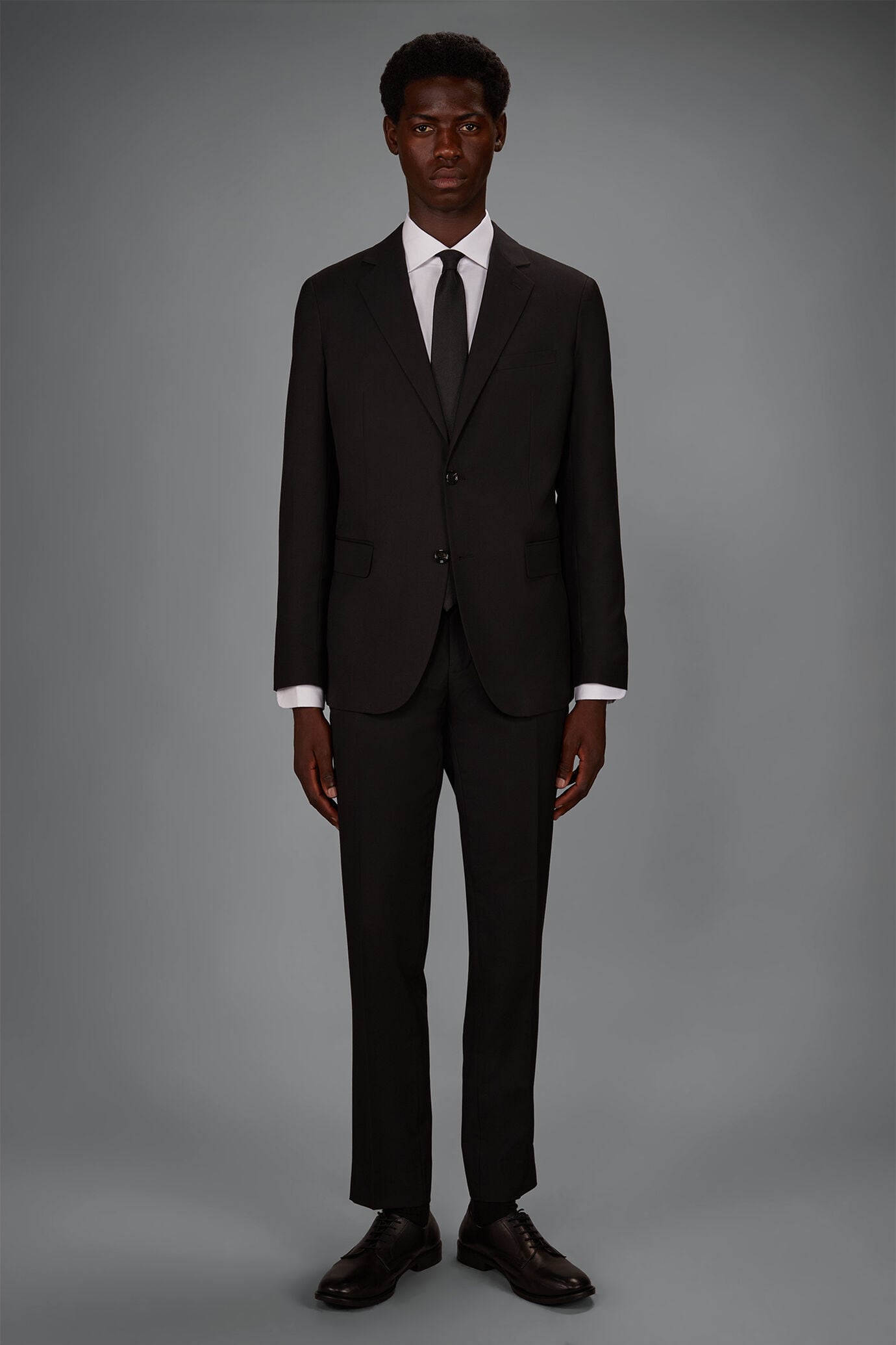 Costume homme &agrave; simple boutonnage en polylaine, coupe classique image number 1