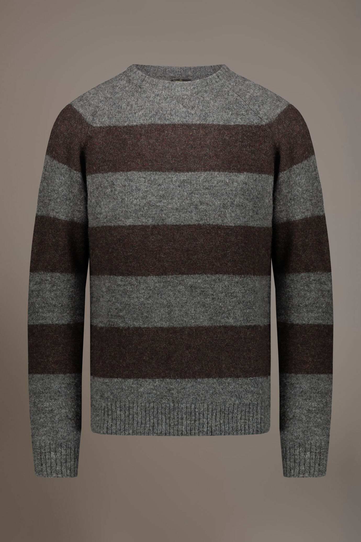 Mohair wool blend round neck sweater image number 4