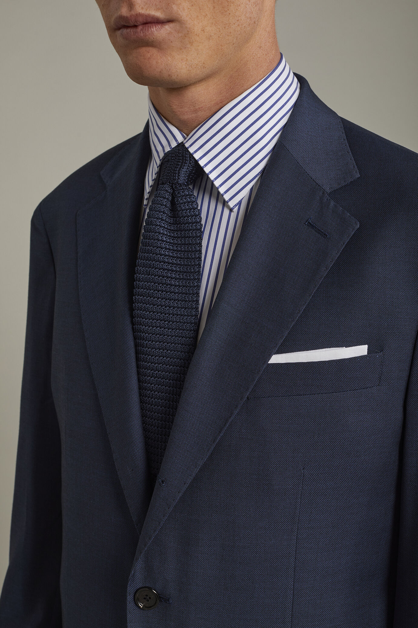 Costume homme à simple boutonnage avec motif œil-de-perdrix coupe régulière image number 3