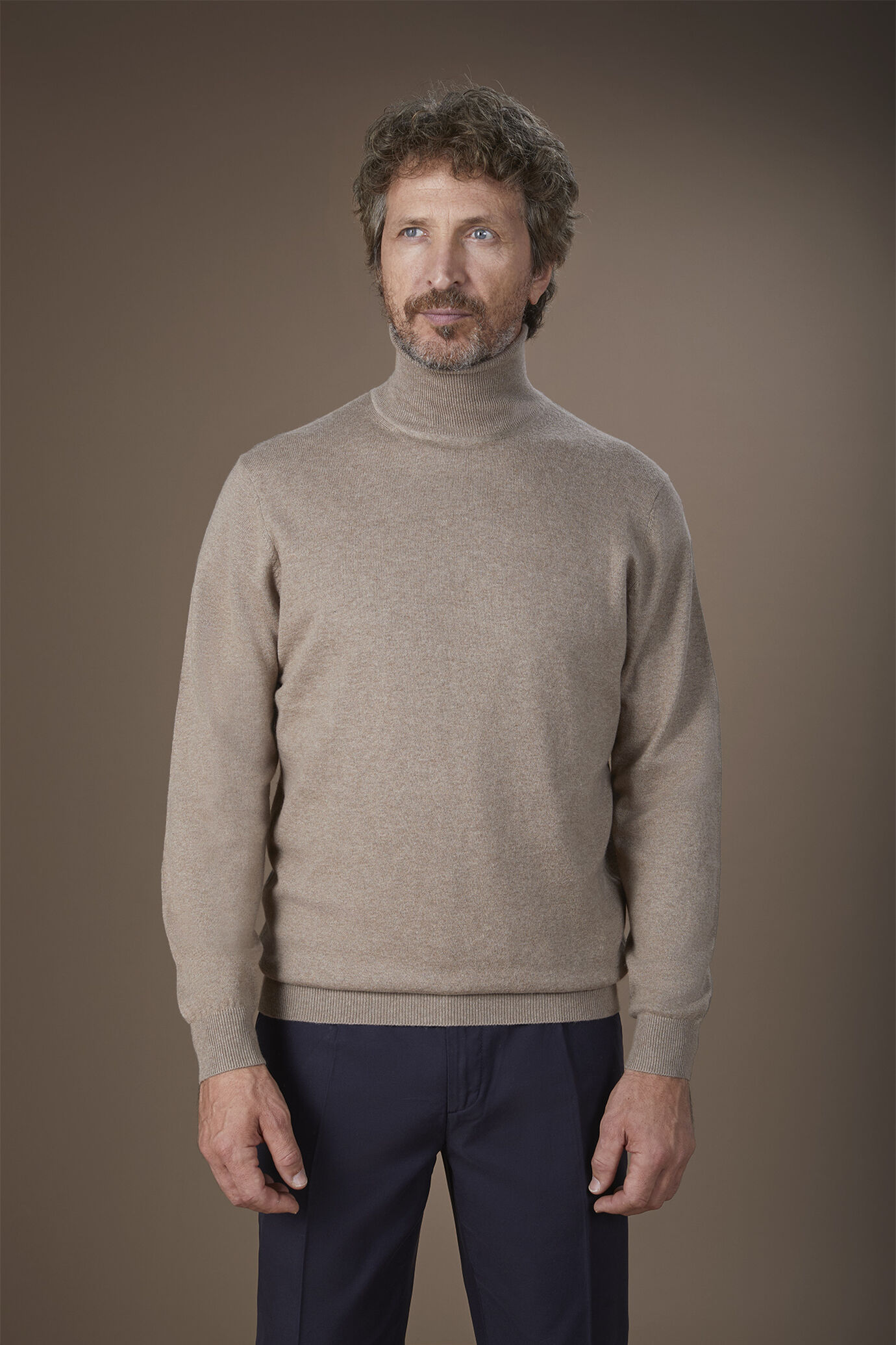 Pull homme à col montant en laine et coton coupe classique image number 0