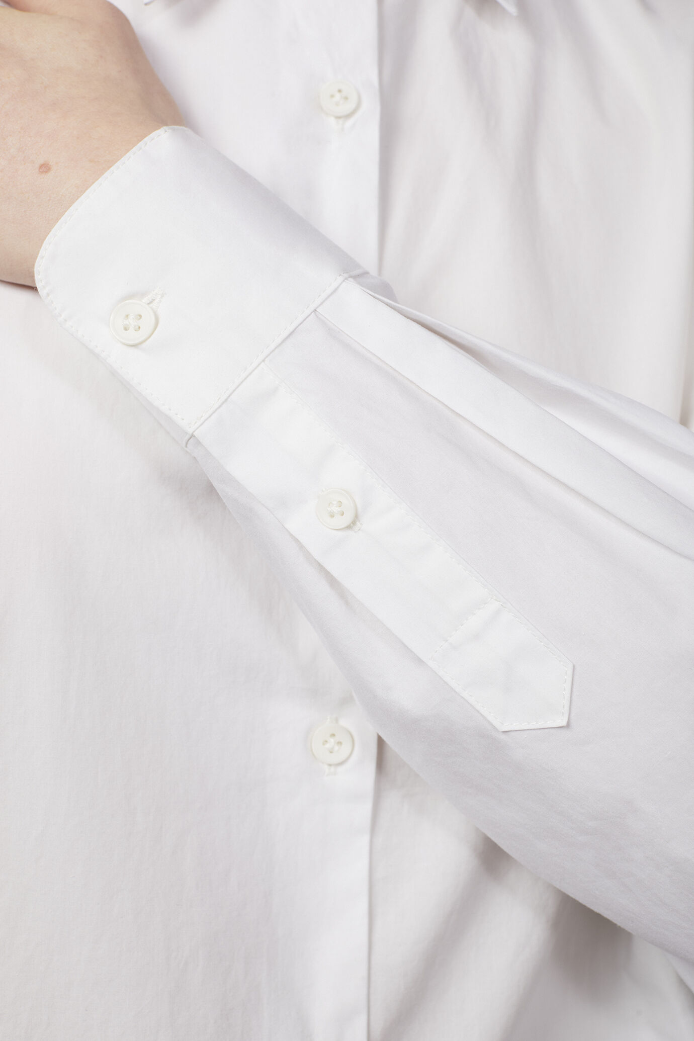 Camicia donna 100% cotone disegno floreale oversize image number 4