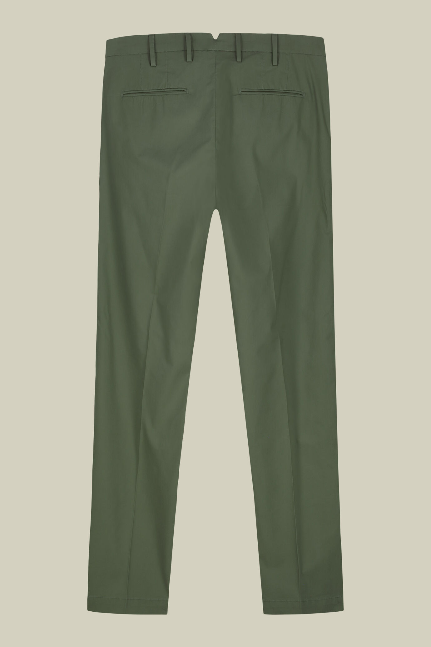 Pantalone uomo in cotone leggero con due piccole pinces e bottone nascosto image number 5