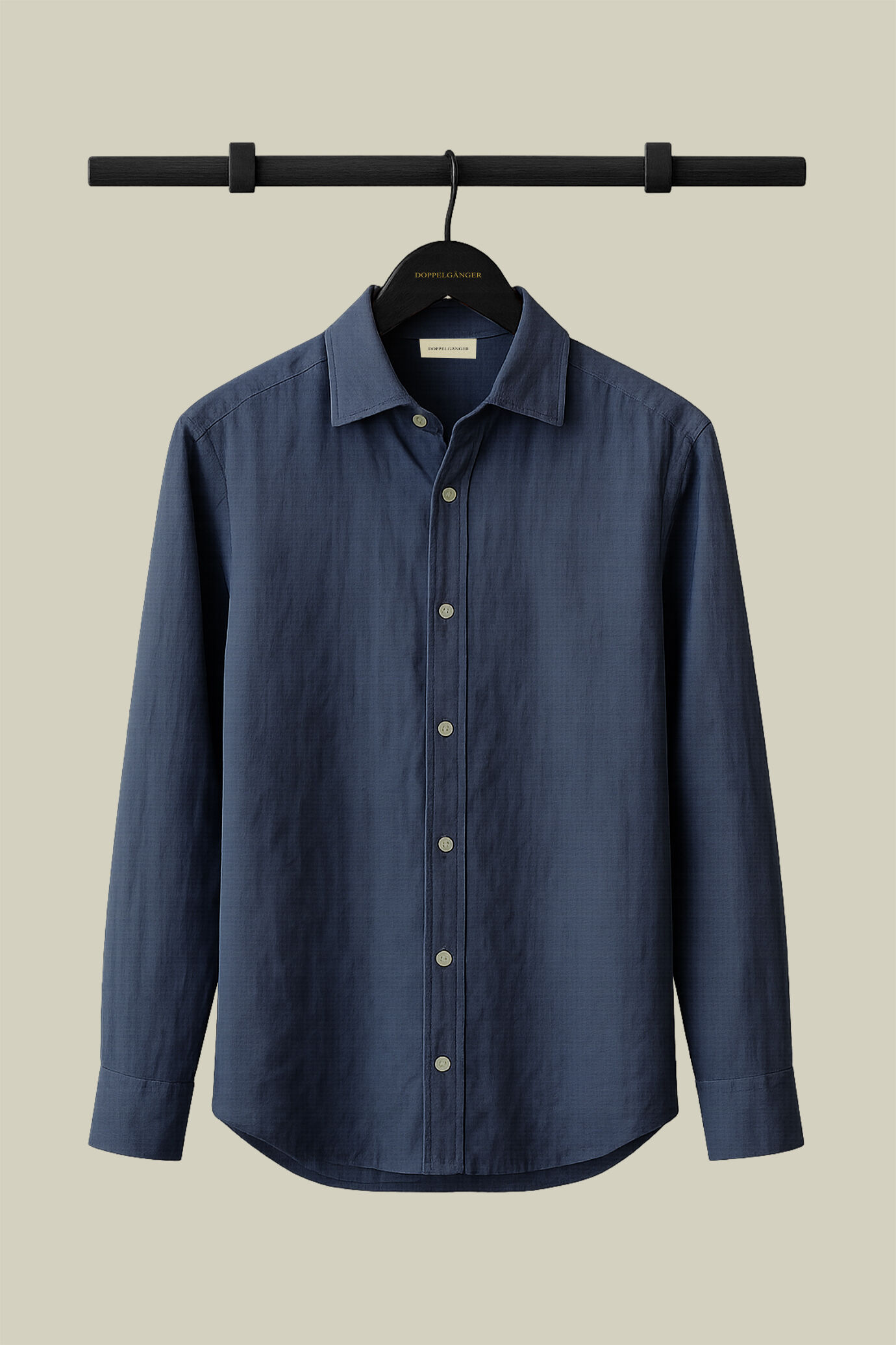 Chemise d&eacute;contract&eacute;e homme &agrave; col classique, 100% lin