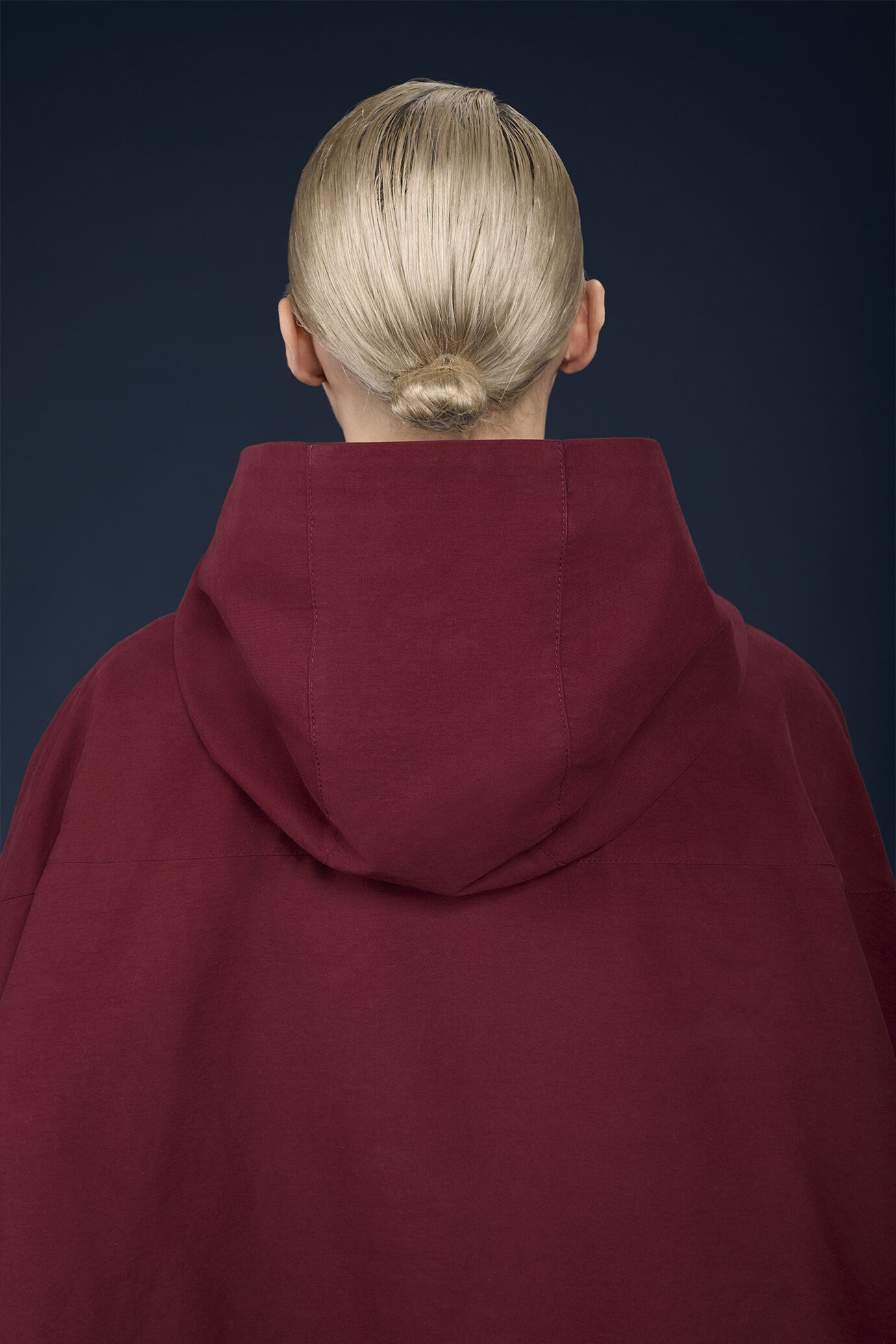 Women's hooded cape image number 4