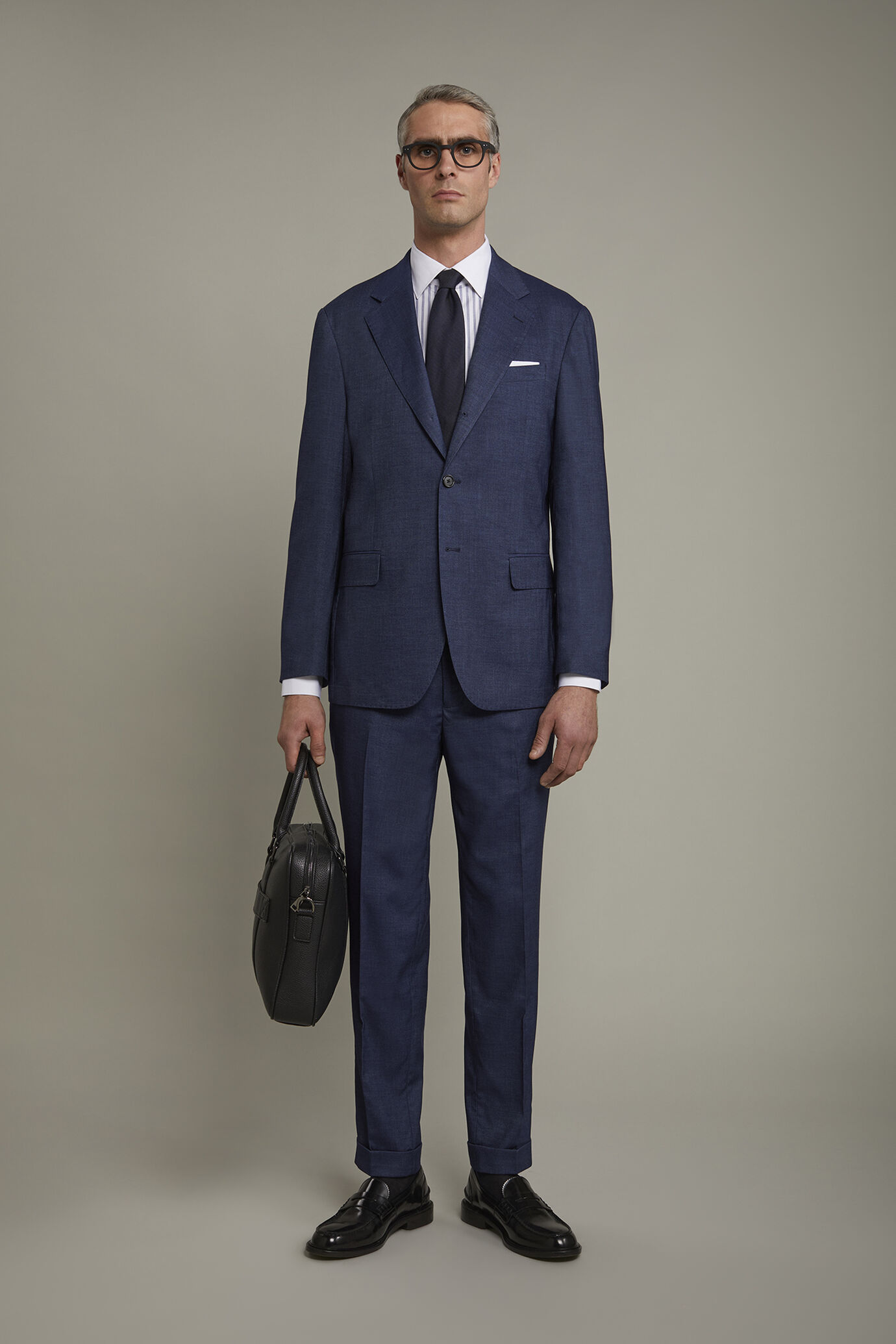 Men's single-breasted three-button regular fit suit