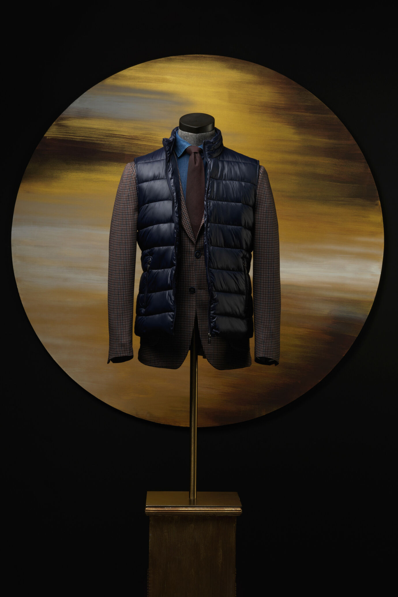 Sleeveless jacket image number 3