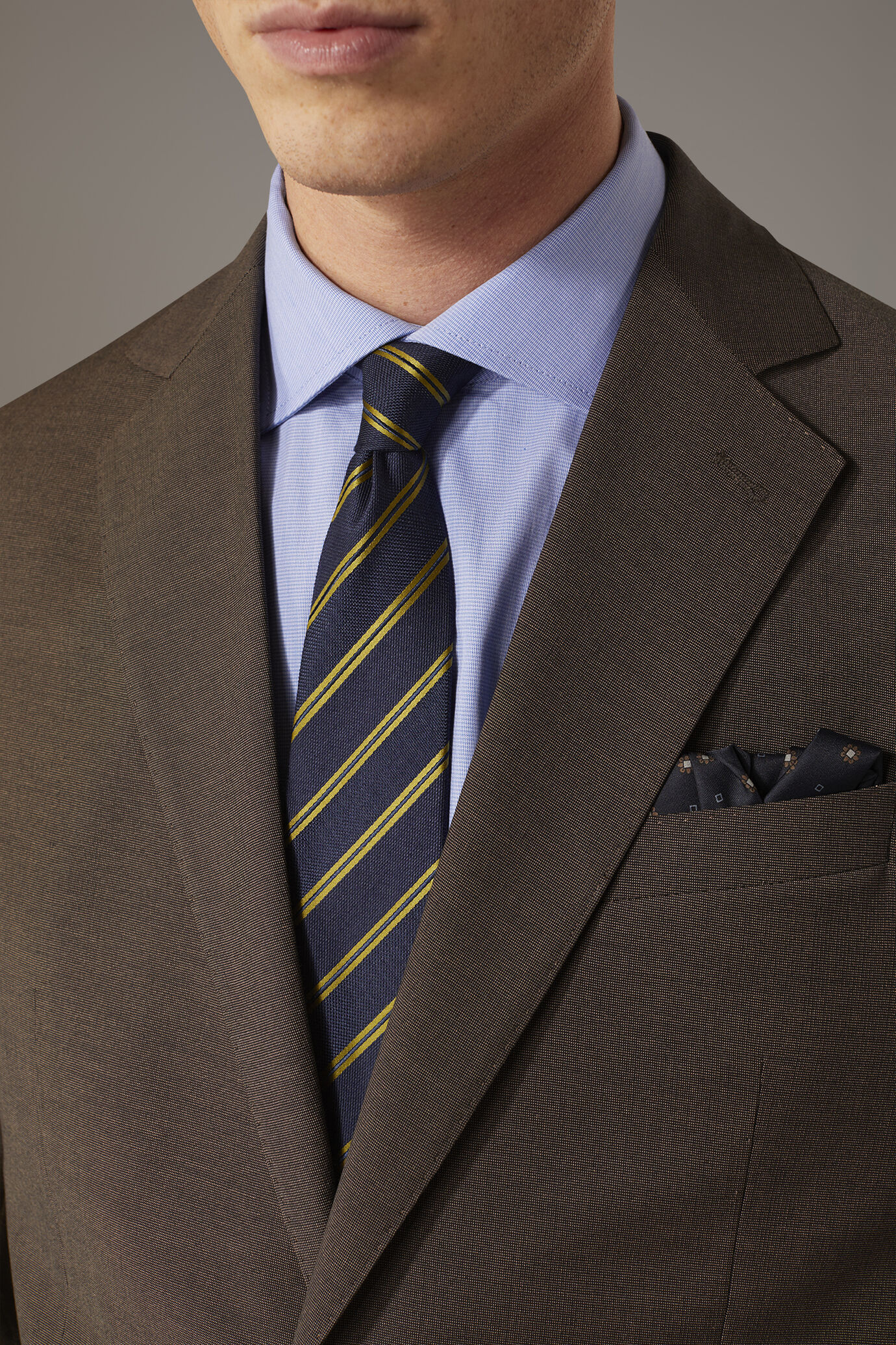 Regular fit single-breasted suit with micro pattern image number 2